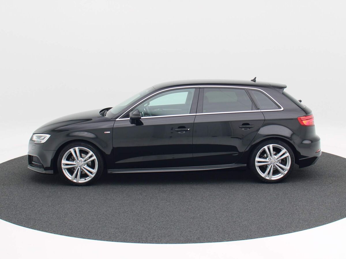 Audi A3 Sportback 1.5 TFSi 150 Pk Automaat S-Line | Navi | Full LED | Cruise Controle | 18 Inch | Privacy Glass