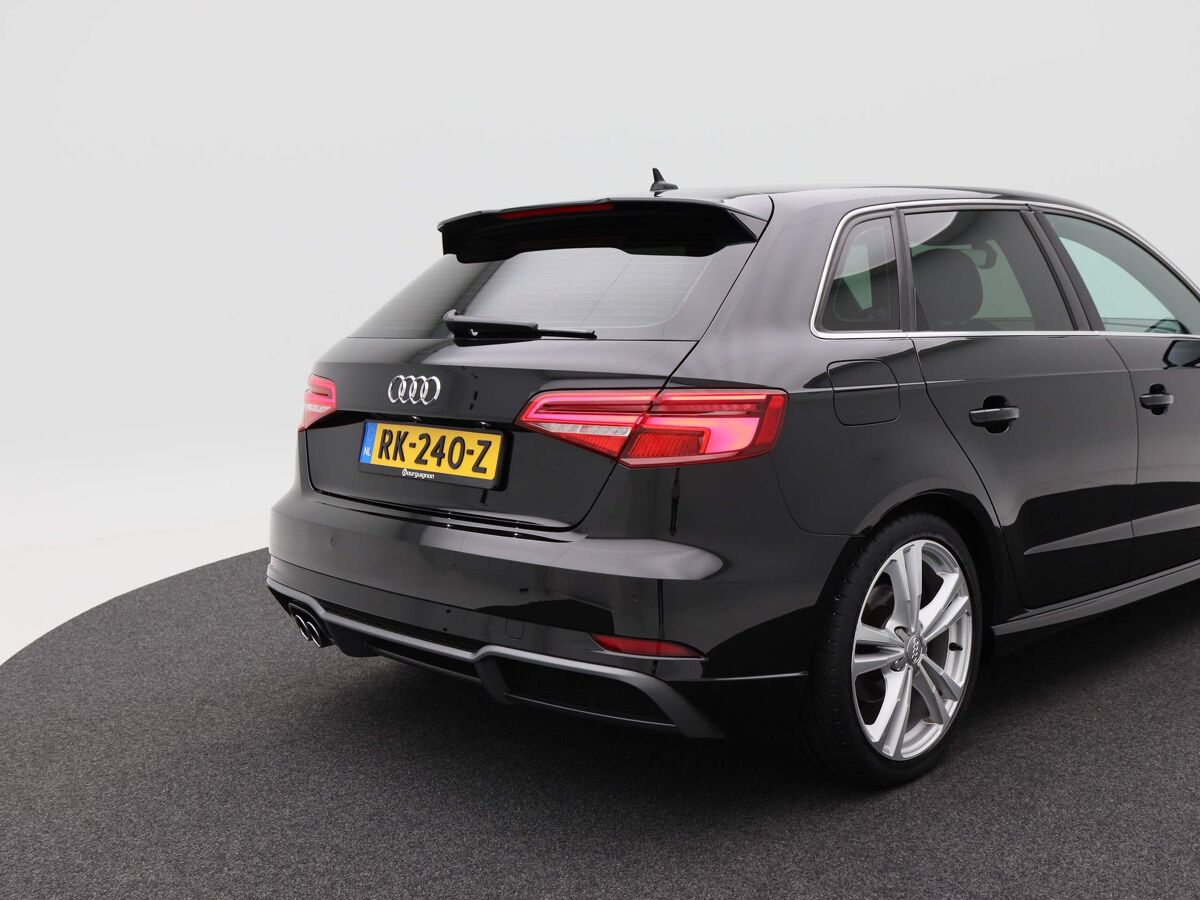 Audi A3 Sportback 1.5 TFSi 150 Pk Automaat S-Line | Navi | Full LED | Cruise Controle | 18 Inch | Privacy Glass