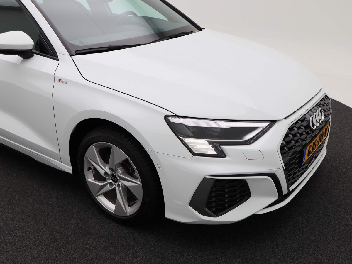 Audi A3 Sportback 40 TFSi e 204 Pk S-Line | Navi | Full LED | Alcantara | 17 Inch | Adapt. Cruise | Stoelverwarming | 15.317 Km!!