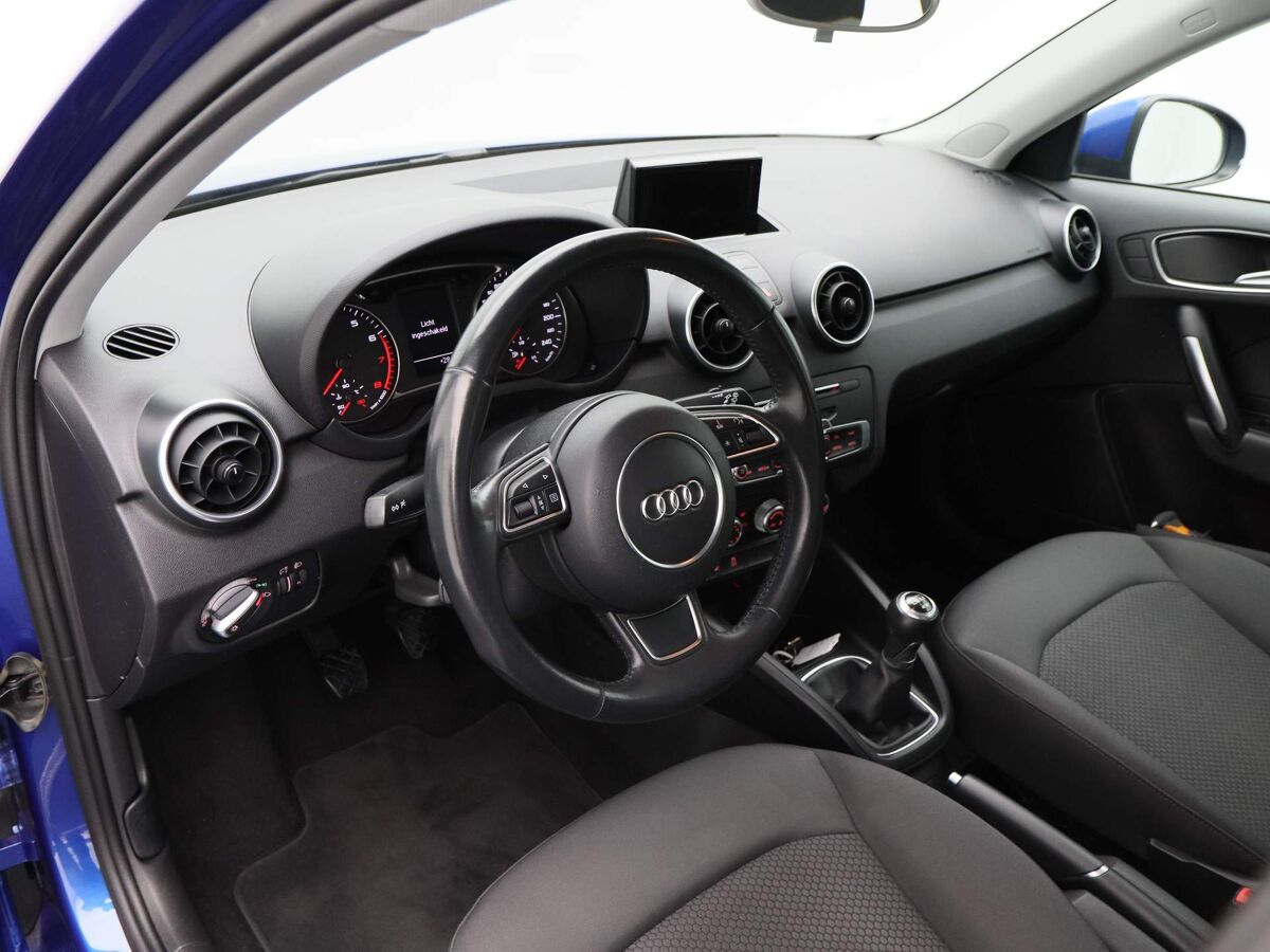 Audi A1 Sportback 1.0 TFSI S-Line | Airco | Cruise | Bluetooth | Navi | 17 Inch