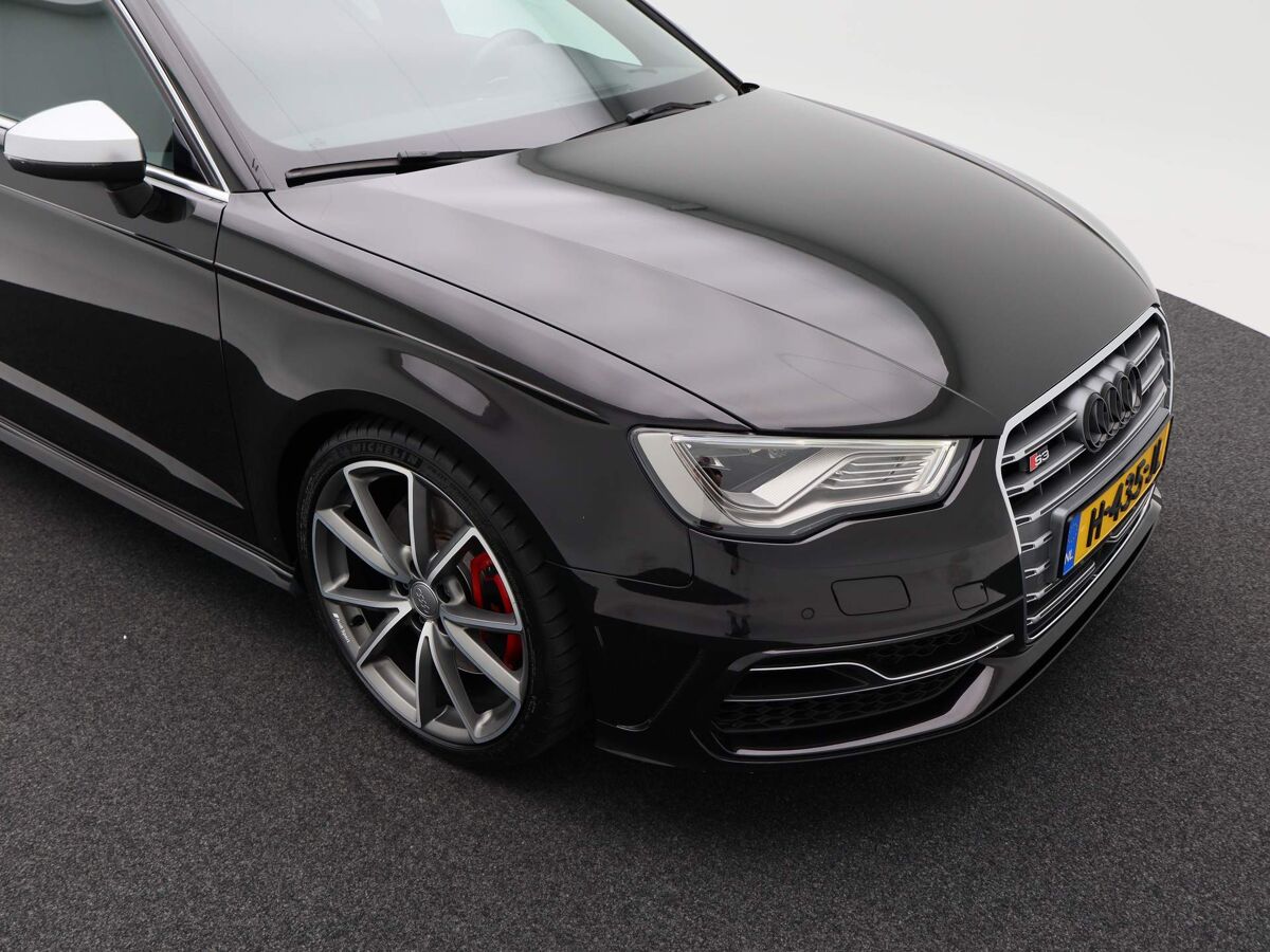 Audi S3 Sportback 2.0 TFSi 300 Pk S3 quattro S-Line | Navi | B&O | Panoramdak | 19 Inch | RS Stoelen | Leder | Full LED