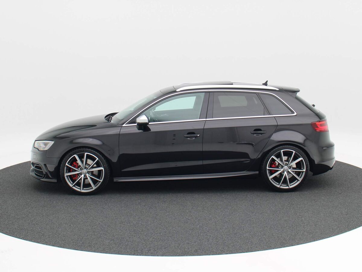 Audi S3 Sportback 2.0 TFSi 300 Pk S3 quattro S-Line | Navi | B&O | Panoramdak | 19 Inch | RS Stoelen | Leder | Full LED