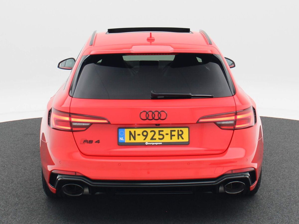 Audi RS4 Avant 2.9 TFSi 450 Pk quattro | B&O Audio | Leder | Head-up | 20 Inch | Panoramadak