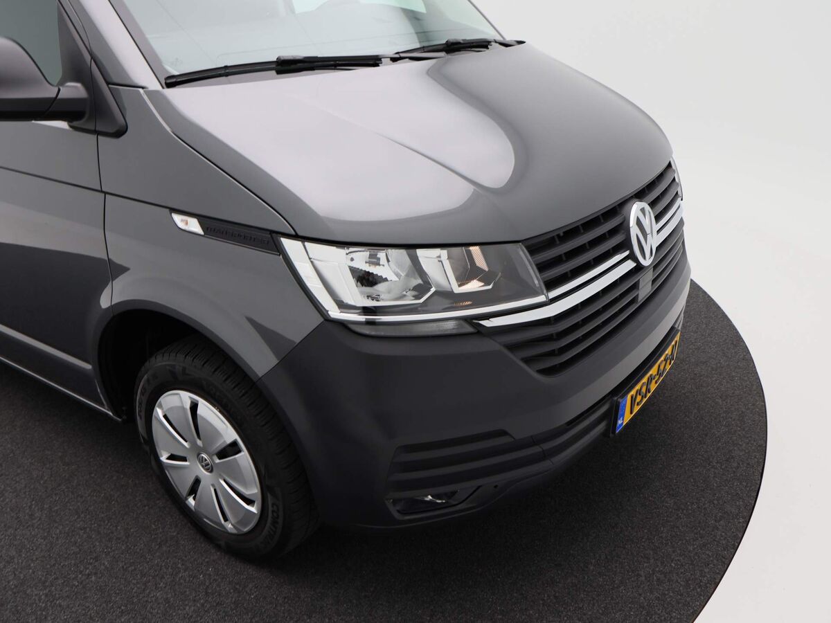 VW-Bedrijfswagens Transporter 2.0 TDI L2H1 Comfortline | Airco | Trekhaak | Parkeersensoren | App Connect