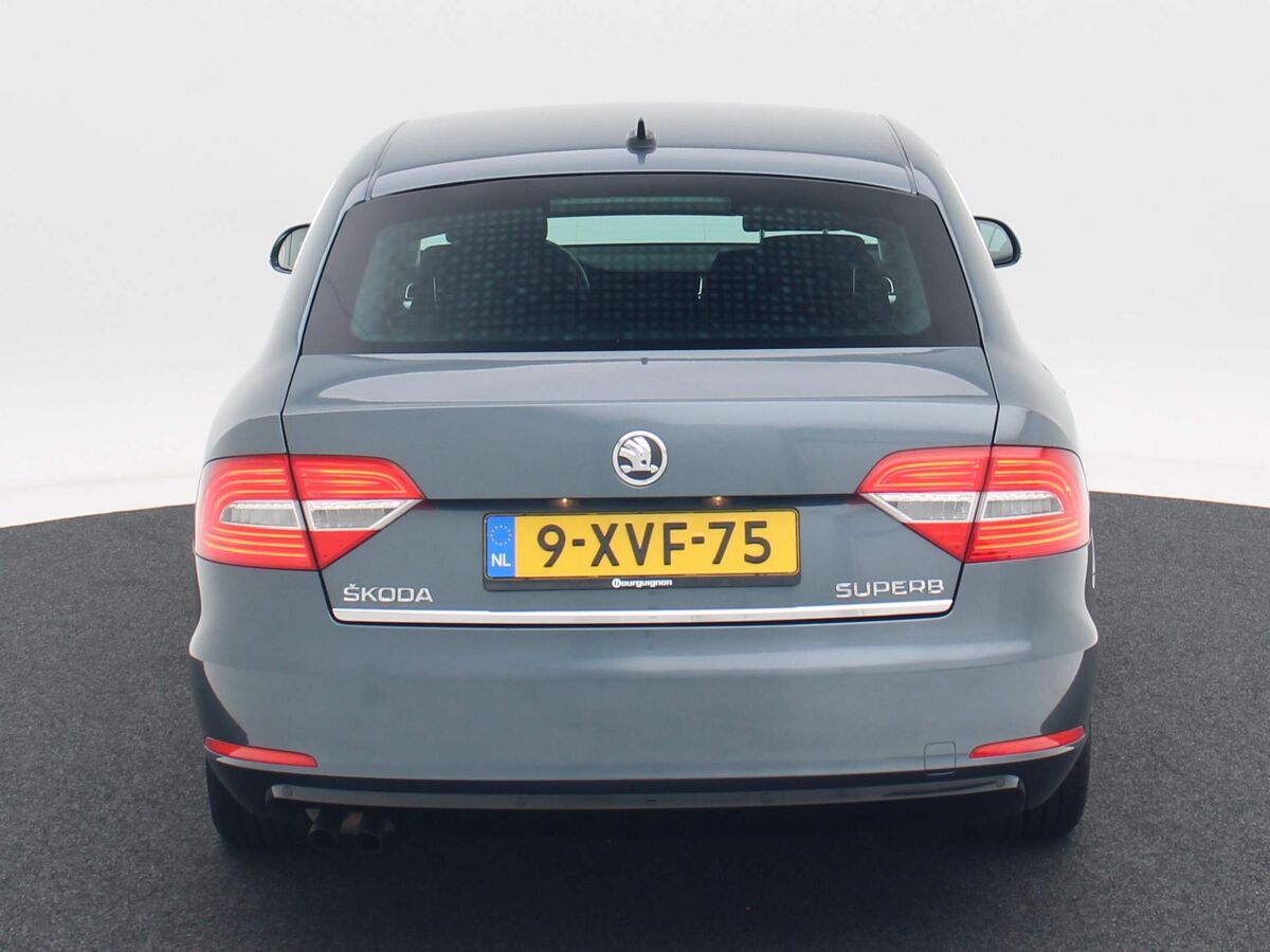 Škoda Superb 1.4 TSi 125 Pk Ambition Business Navi, Cruise, Stoelverwarming, Climate