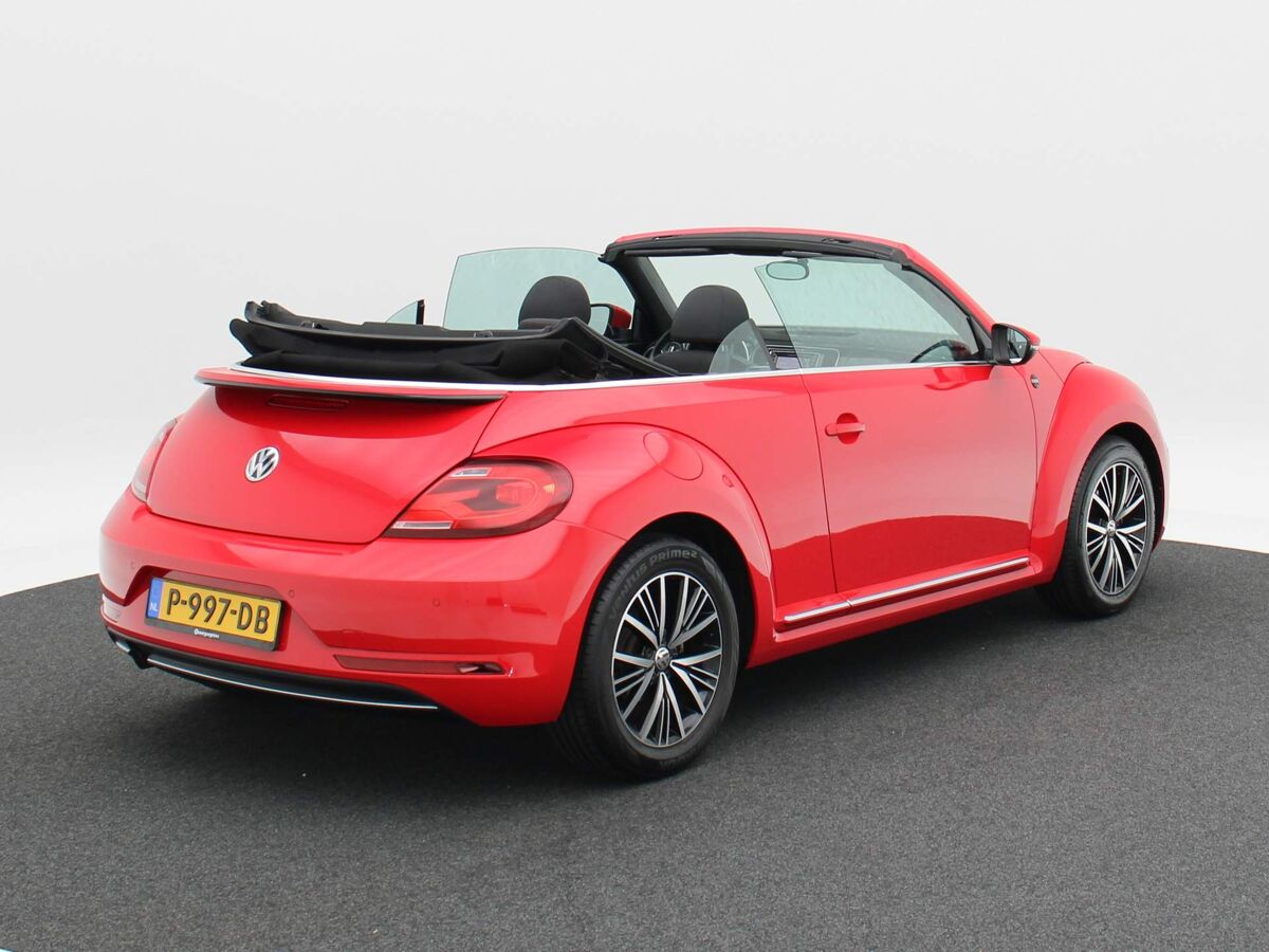 Volkswagen Beetle Cabriolet 1.2 TSi 105 Pk Sound | ECC | Navi | 17 Inch | Parkeersensoren | Stoelverwarming | 63.009 Km!!