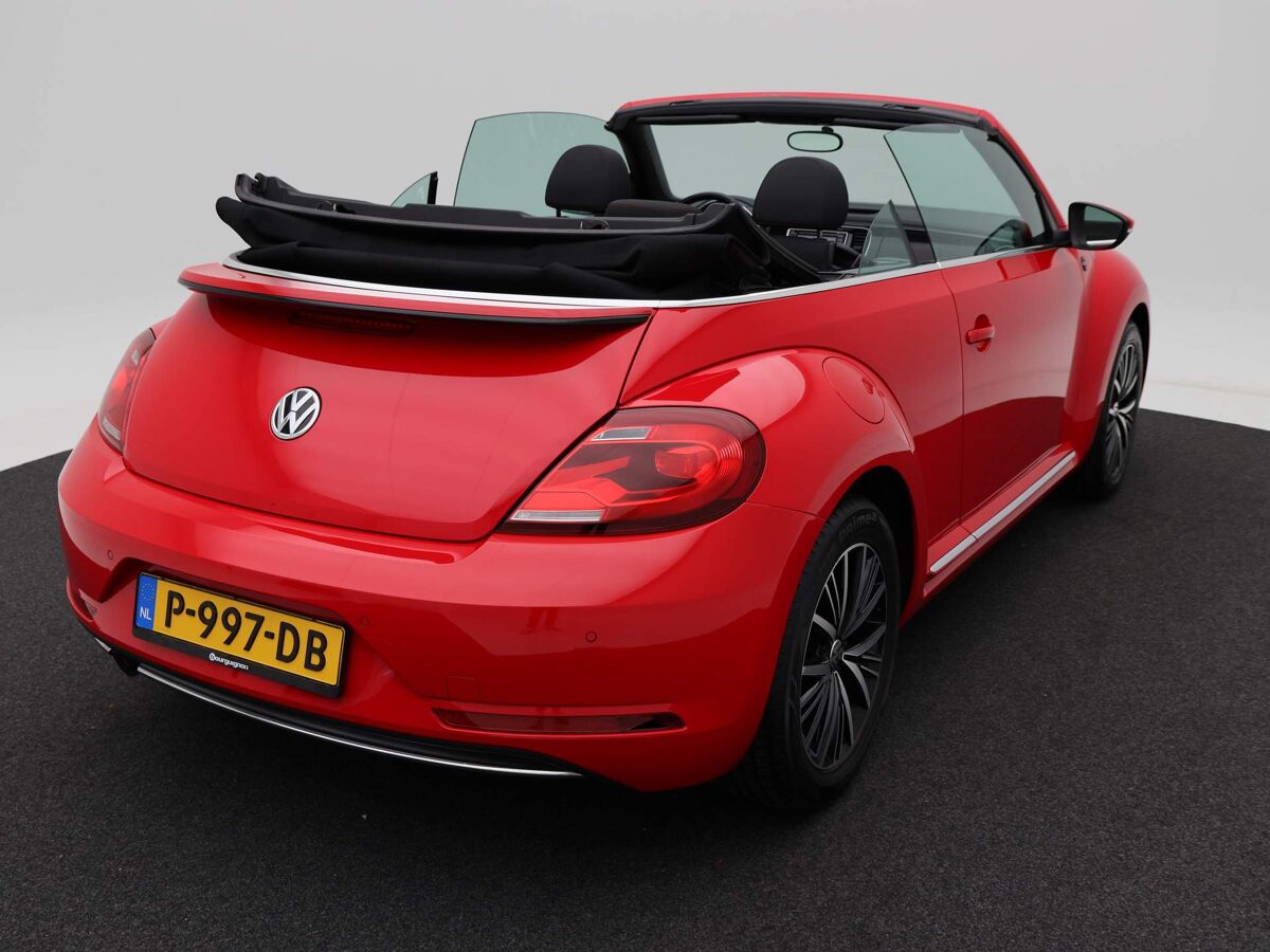 Volkswagen Beetle Cabriolet 1.2 TSi 105 Pk Sound | ECC | Navi | 17 Inch | Parkeersensoren | Stoelverwarming | 63.009 Km!!