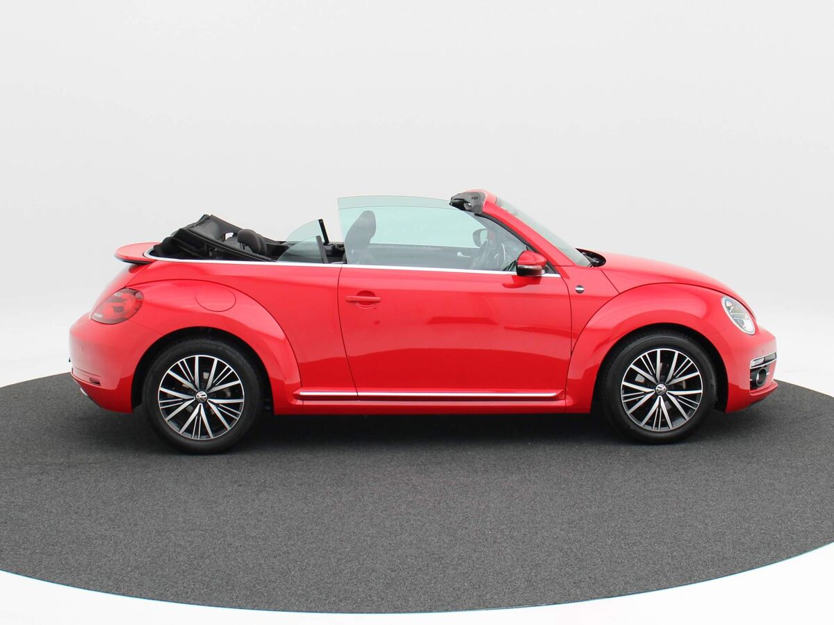 Volkswagen Beetle Cabriolet 1.2 TSi 105 Pk Sound | ECC | Navi | 17 Inch | Parkeersensoren | Stoelverwarming | 63.009 Km!!