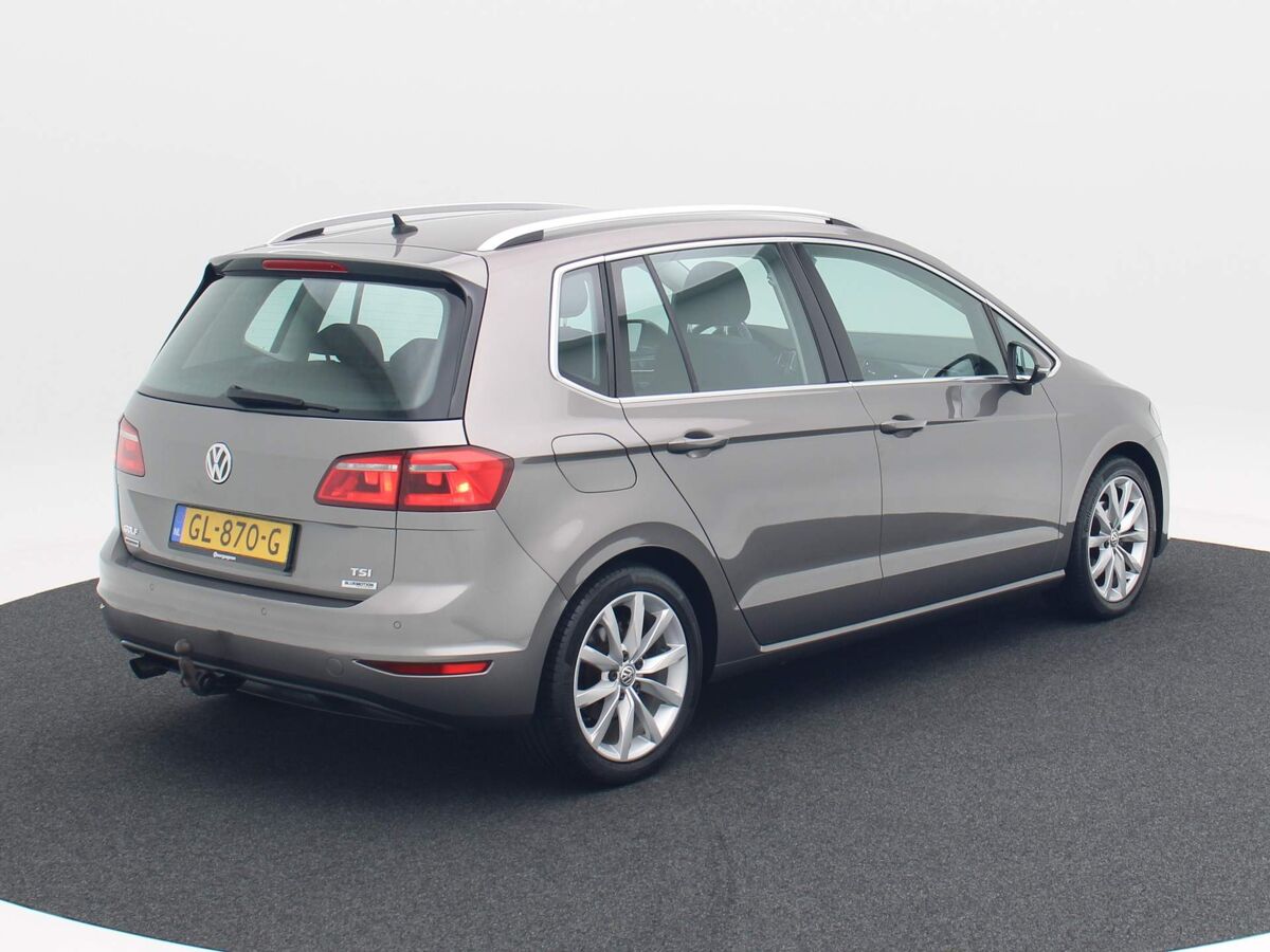 Volkswagen Golf Sportsvan 1.2 TSI Highline | Navi | Cruise Control | Trekhaak | Navi | Camera | 18'' Velgen |