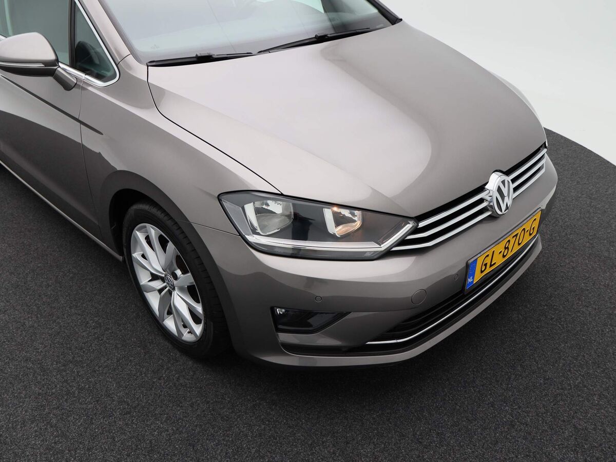 Volkswagen Golf Sportsvan 1.2 TSI Highline | Navi | Cruise Control | Trekhaak | Navi | Camera | 18'' Velgen |