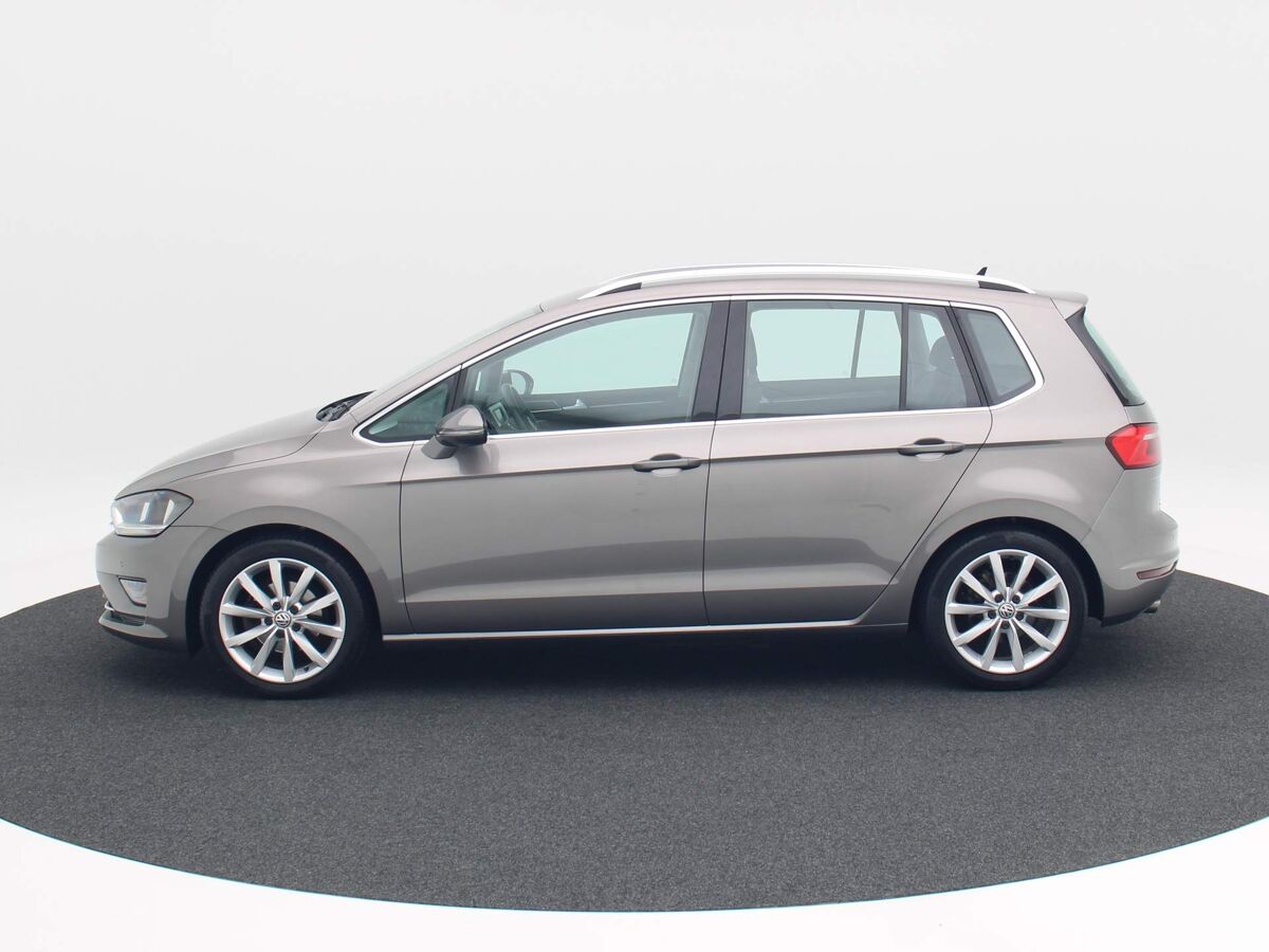 Volkswagen Golf Sportsvan 1.2 TSI Highline | Navi | Cruise Control | Trekhaak | Navi | Camera | 18'' Velgen |