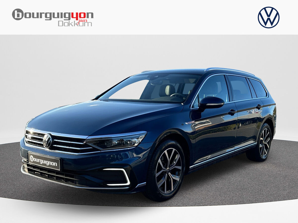 Volkswagen Passat Variant 1.4 TSI 218 pk PHEV GTE | R Line | Leder | Trekhaak | IQ Light | ERGO Massage |