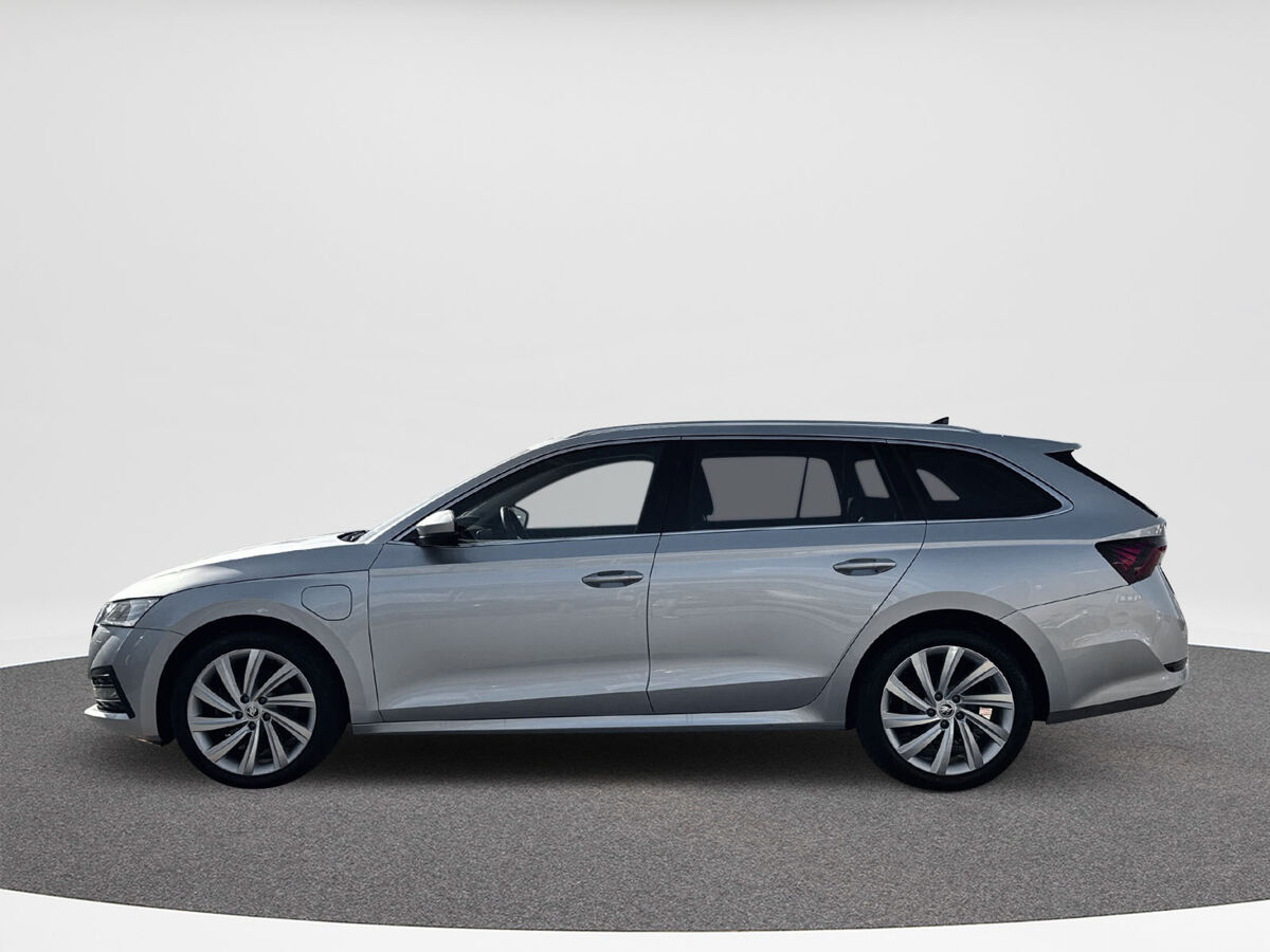 Škoda Octavia Combi 1.4 TSI iV 218 pk Style PHEV | 18 Ich | Matrix LED | ACC | Smart Link | HUD |