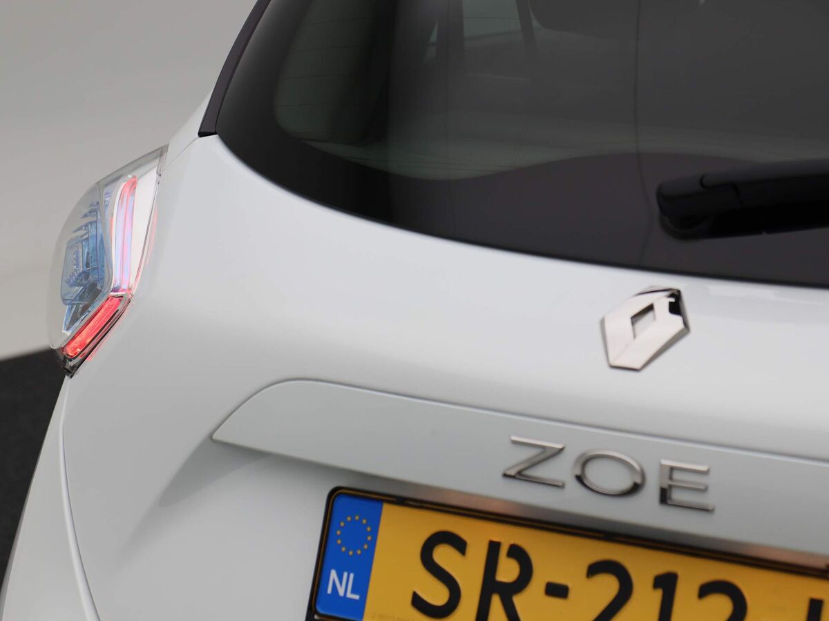 Renault ZOE R90 Edition One 22 kWh Eigen Accu | Airco | Leder | Camera | 17 Inch | Navi | Bose Audio | 67.157 Km!!