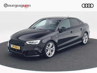 Audi A3 Limousine 30 TFSi S-Line | Navi | 18 Inch | Adapt. Cruise | Zwart Optiek | Virtual Dashboard | Stoelverwarming