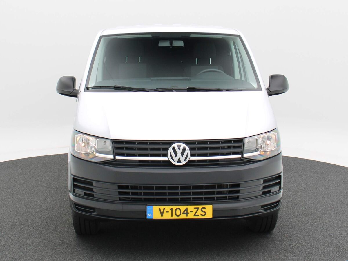 VW-Bedrijfswagens Transporter 2.0 TDi L2H1 Grijs metallic | Airco | 17'' velgen | Lat om Lat | Elektrische spiegels | 34.229km! |