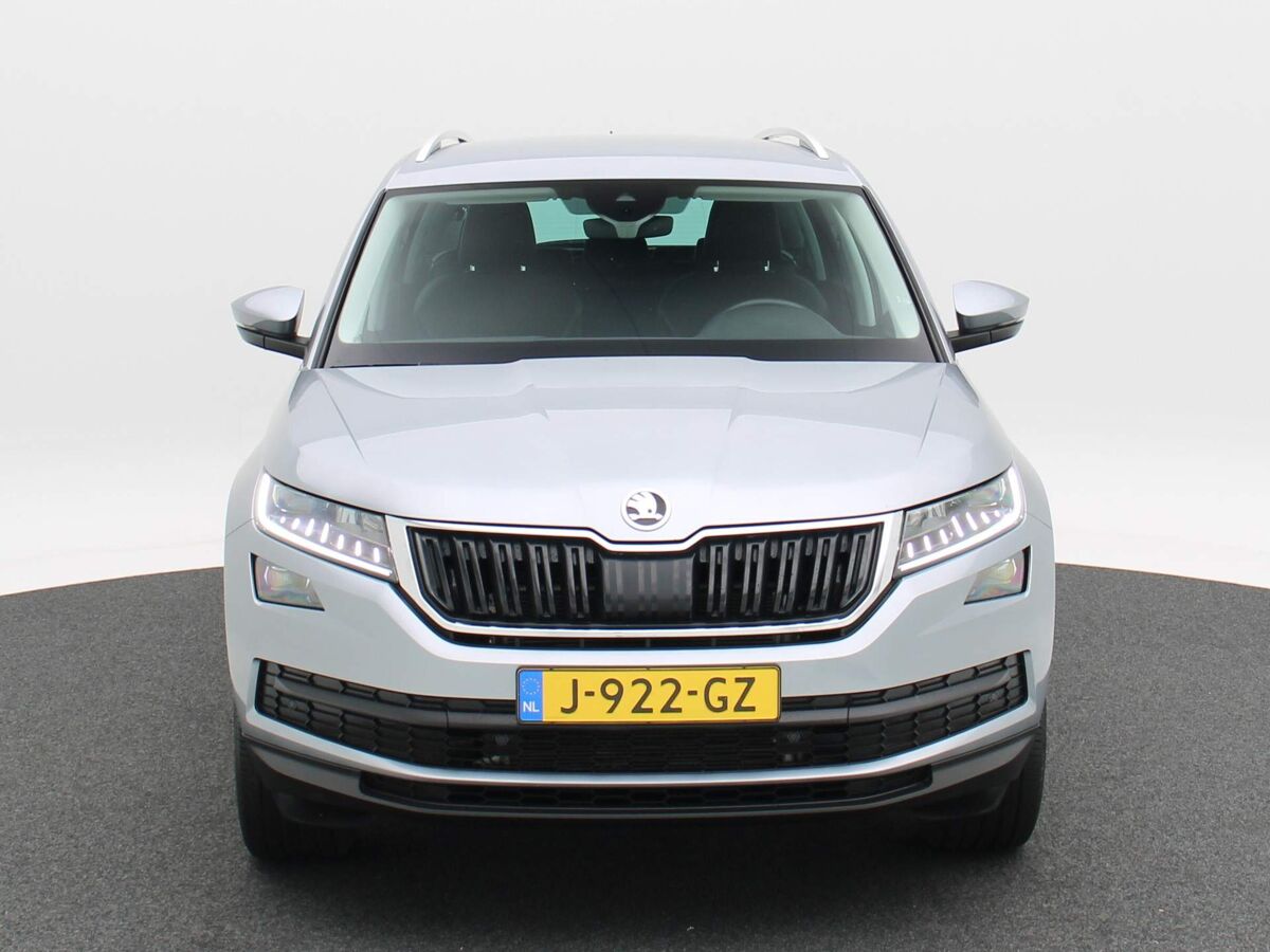 Škoda Kodiaq 1.5 TSi 150 Pk DSG Bus. Edition 7-Persoons | Navi | Trekhaak | 19 Inch | Camera | Winterpakket