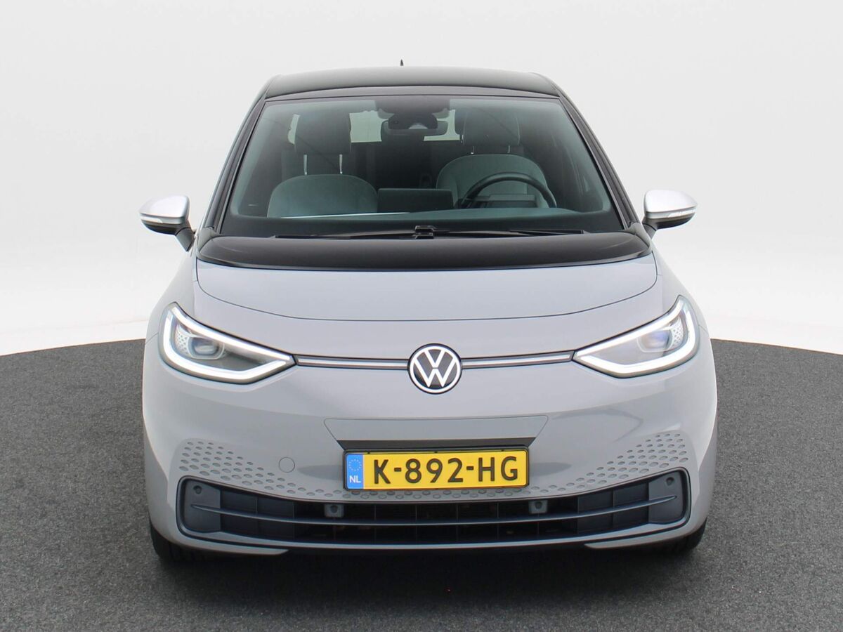 Volkswagen ID.3 First Plus 58 kWh 204 Pk | Full LED | Navi | 19 Inch | Adaptive Cruise | Privacy Glass | Camera