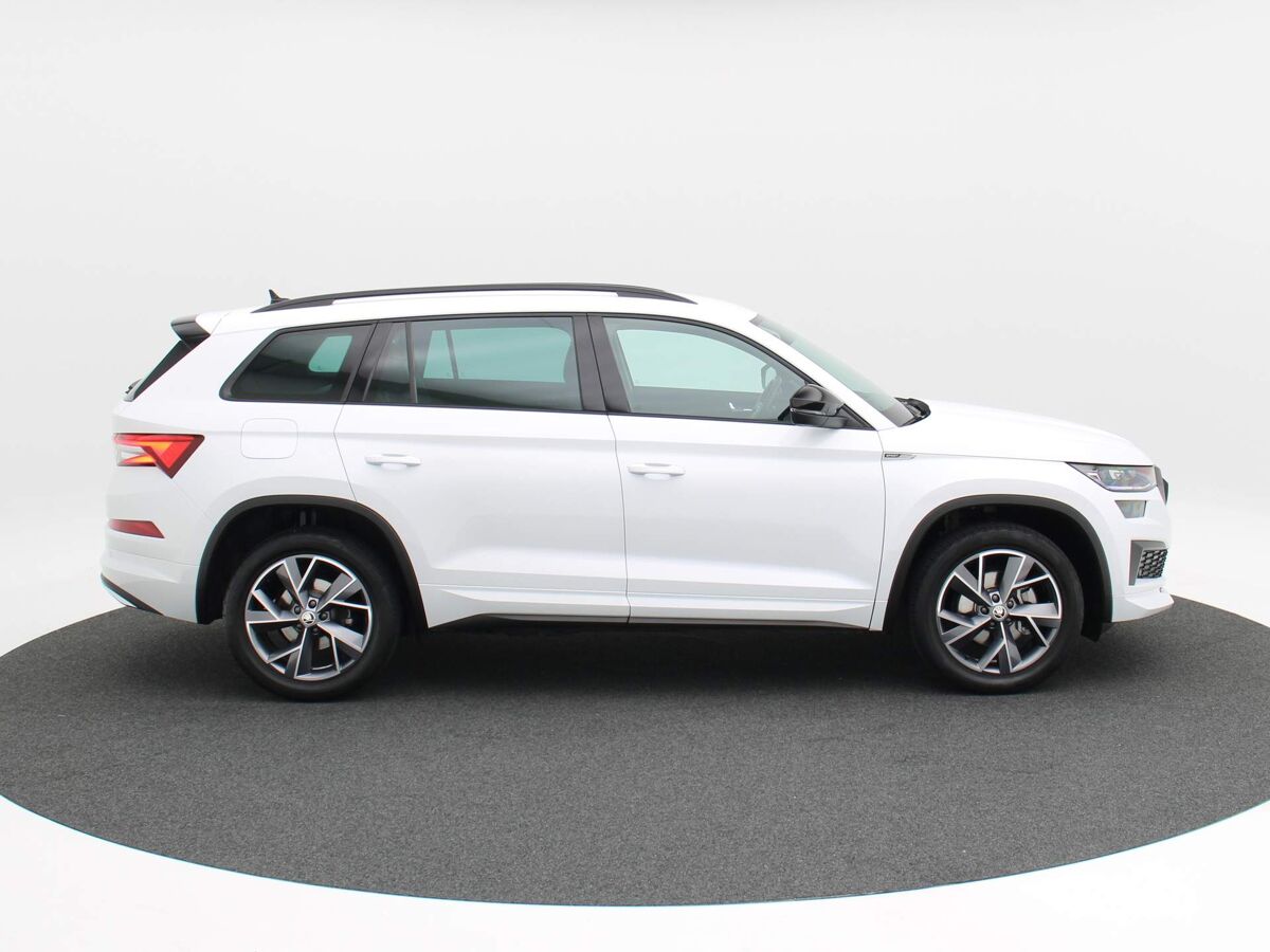 Škoda Kodiaq 1.5 TSi 150 Pk DSG Sportline Business 7-Pers | Navi | Full LED | 19 Inch | Elek. Achterklep | Camera | Adaptive Cruise