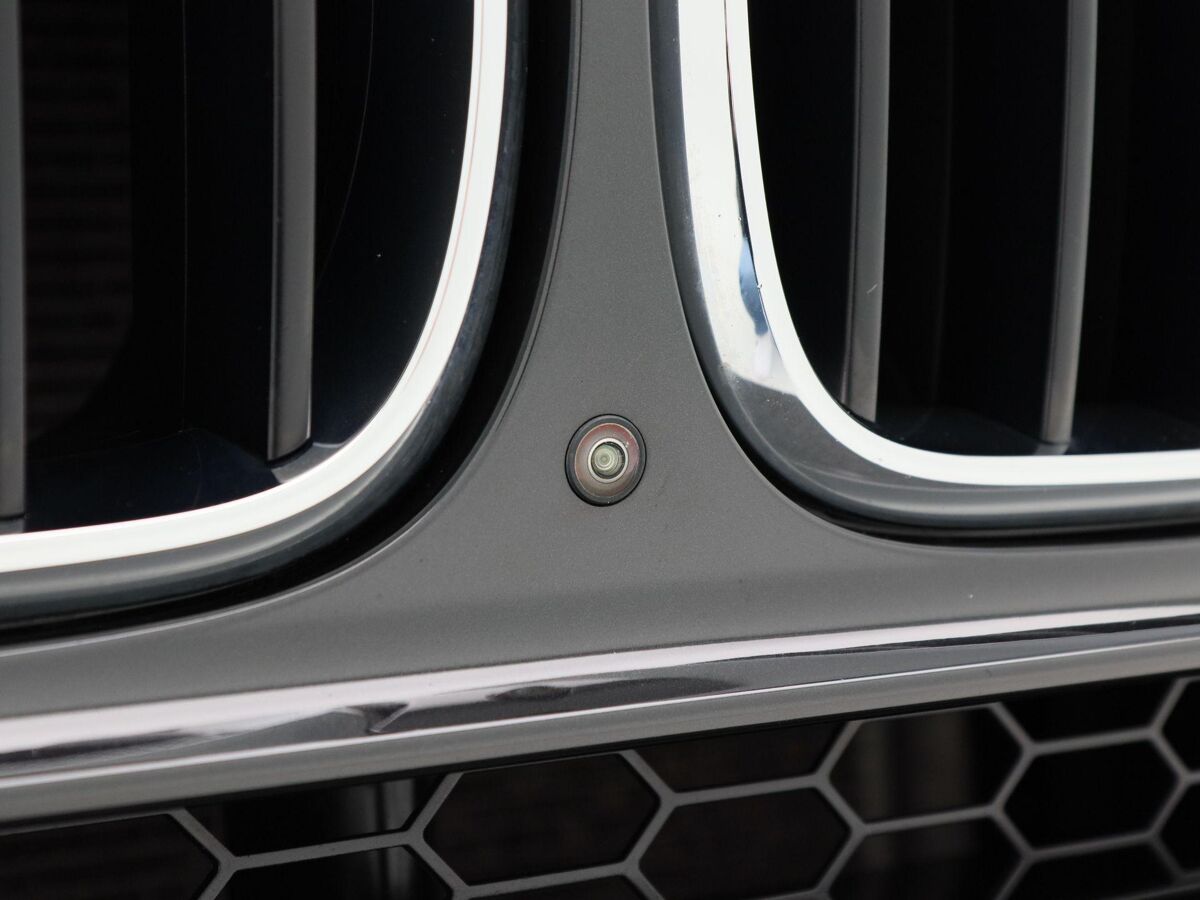BMW X5 xDrive25d M Sport | 7 Persoons | B&O Sound | Panodak | Stoelventilatie | 360 graden camera
