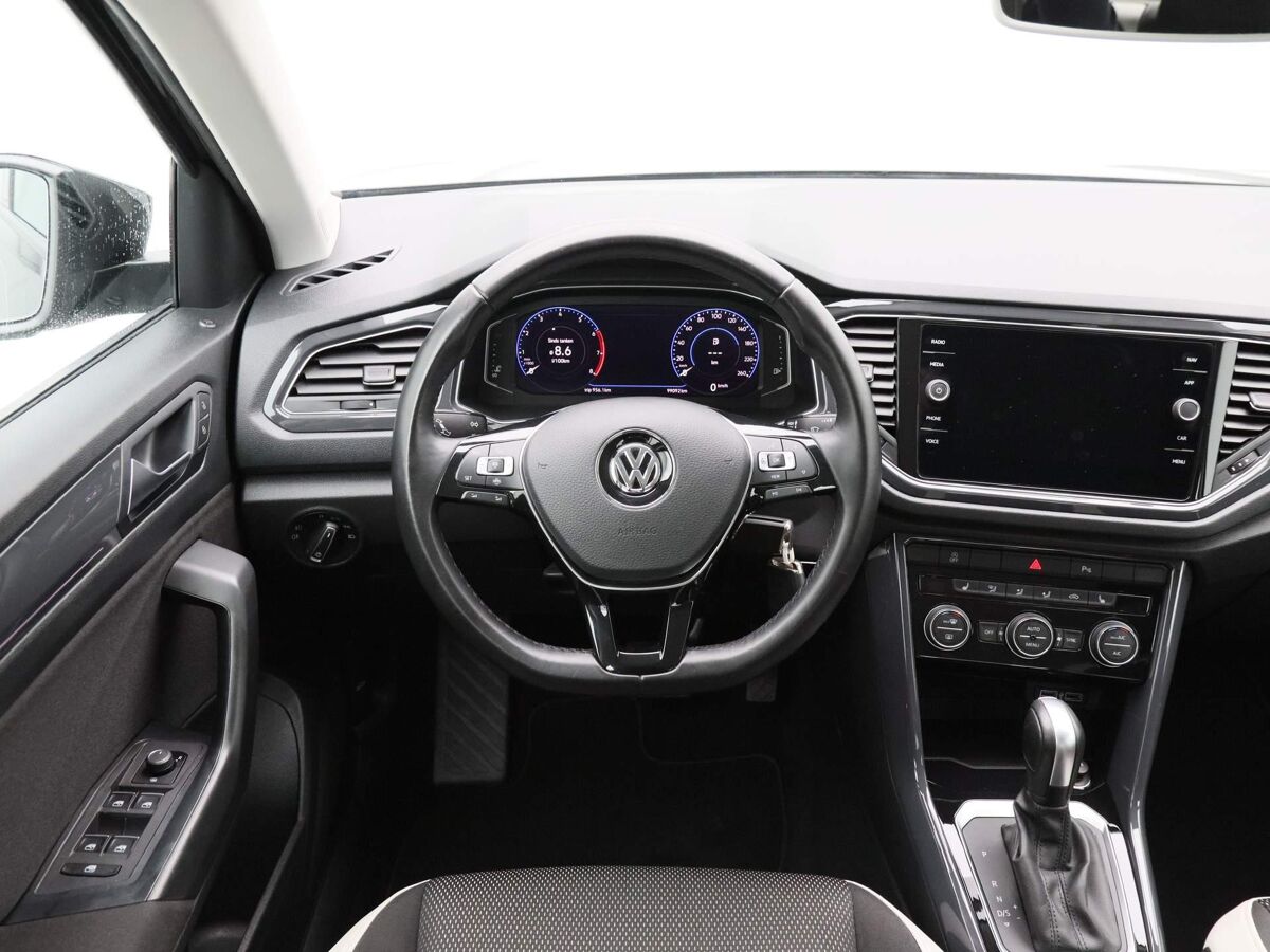 Volkswagen T-Roc 1.5 TSi 150 Pk Automaat Sport | Adapt. Cruise | Camera | ECC | Carplay | Stoel Verw. | 18 Inch