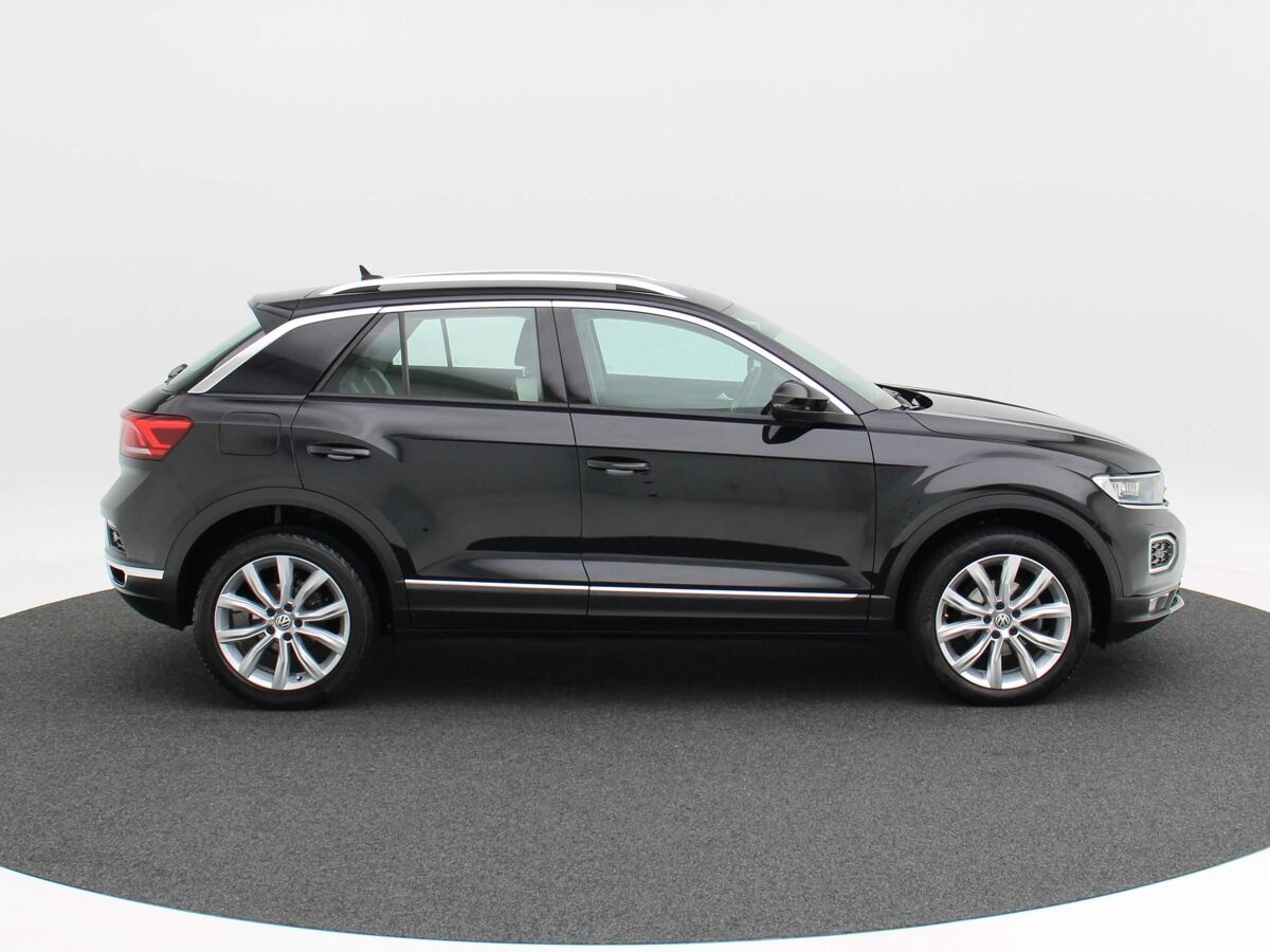 Volkswagen T-Roc 1.5 TSi 150 Pk Automaat Sport | Adapt. Cruise | Camera | ECC | Carplay | Stoel Verw. | 18 Inch