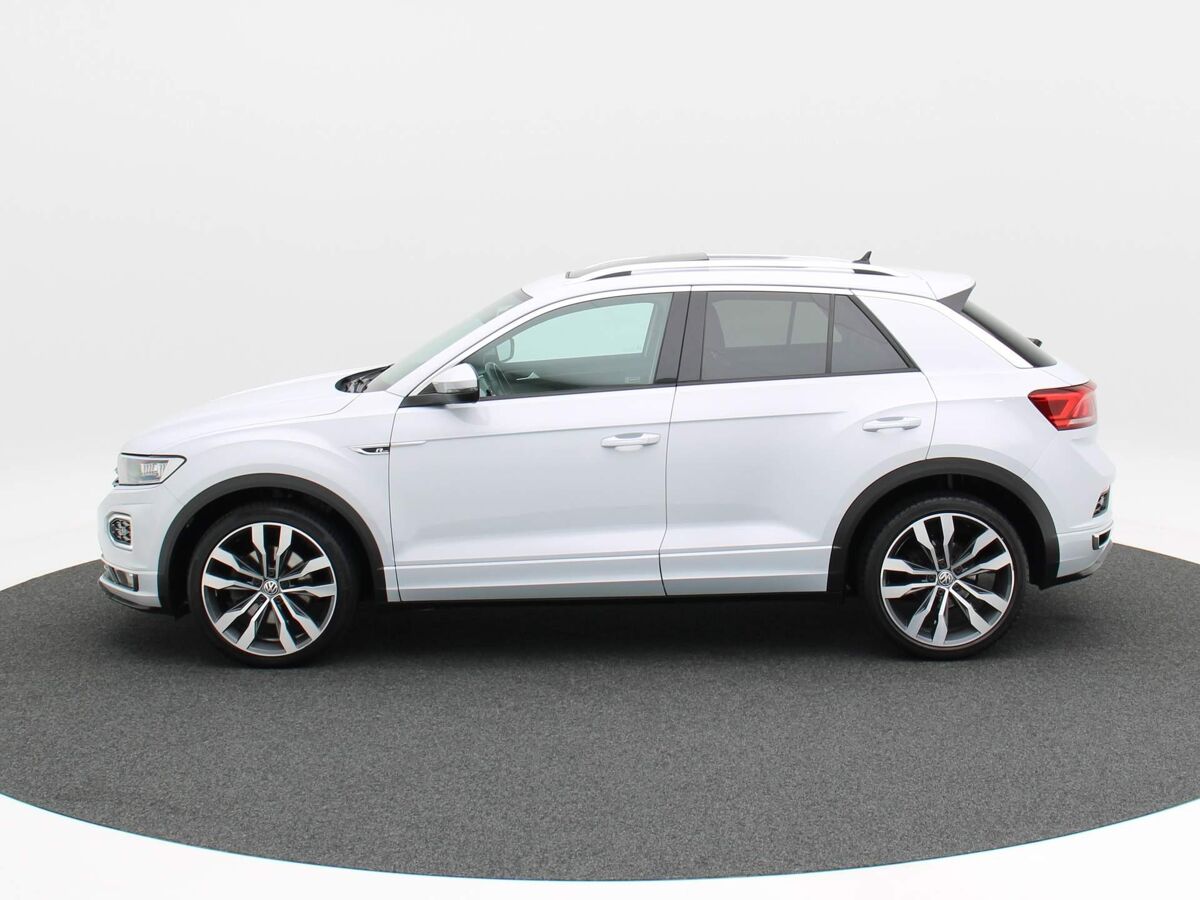 Volkswagen T-Roc 1.5 TSi 150 Pk DSG Sport R-Line | Full LED | Panoramadak | Trekhaak | Navi | ECC | Privacy Glass | Sensoren | 19 Inch