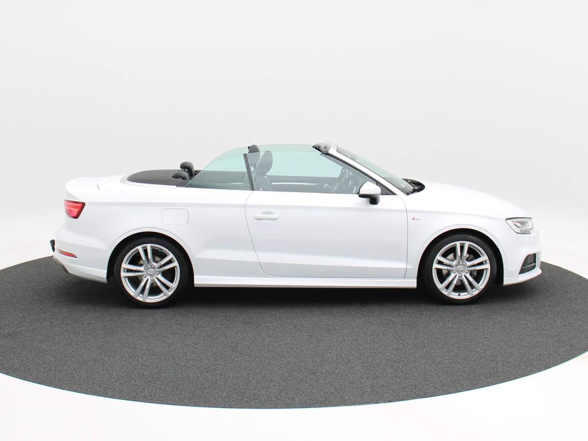 Audi A3 Cabriolet Cabriolet 1.4 TFSi 150 Pk Automaat S-Line | Full LED | Navi | Adapt. Cruise | Stoelverwarming | 18 Inch | Trekhaak