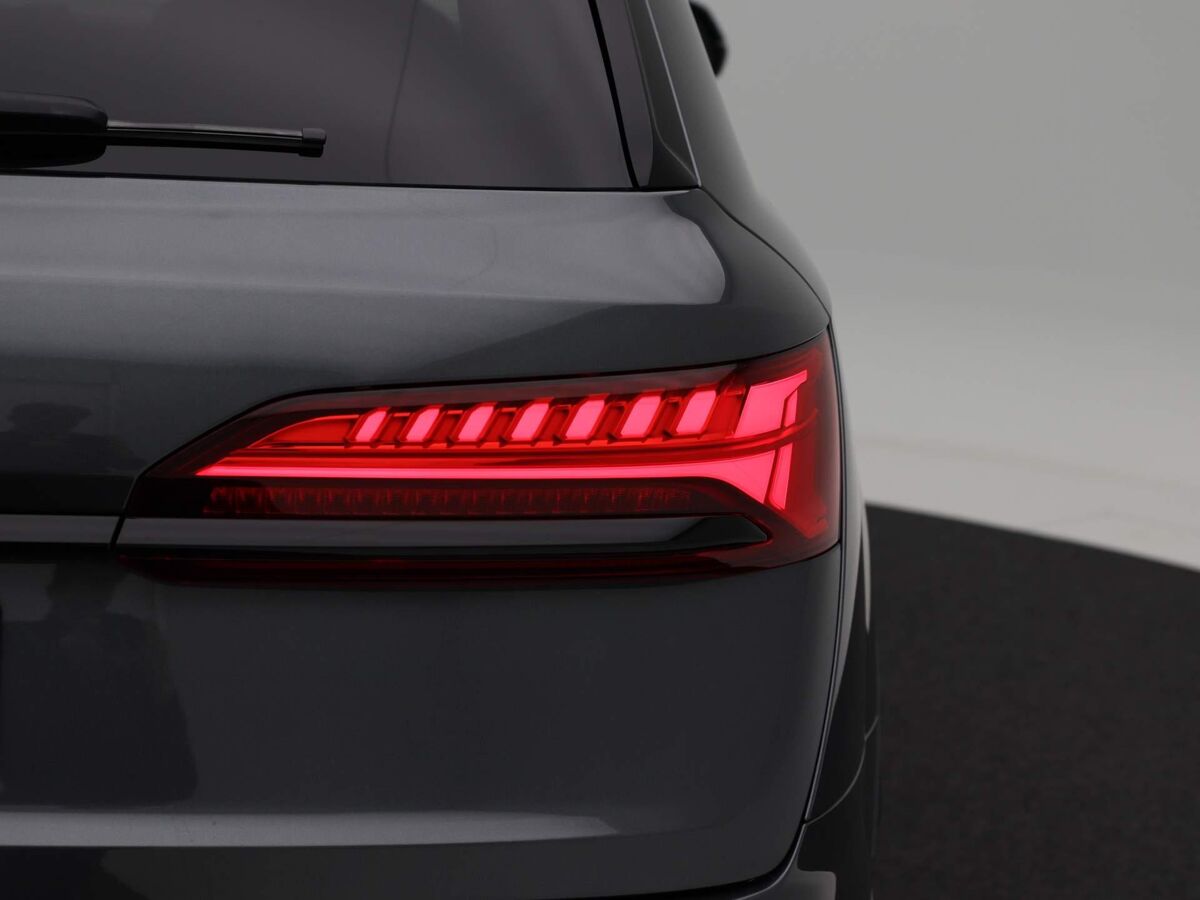 Audi Q7 SQ7 4.0 TFSI | 507 PK SUV 8 versn. Tiptronic | Quattro | Laser Led | Head up Display | 22 inch | B&O | Massagestoelen |