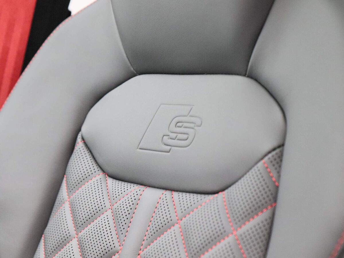 Audi Q7 SQ7 4.0 TFSI | 507 PK SUV 8 versn. Tiptronic | Quattro | Laser Led | Head up Display | 22 inch | B&O | Massagestoelen |