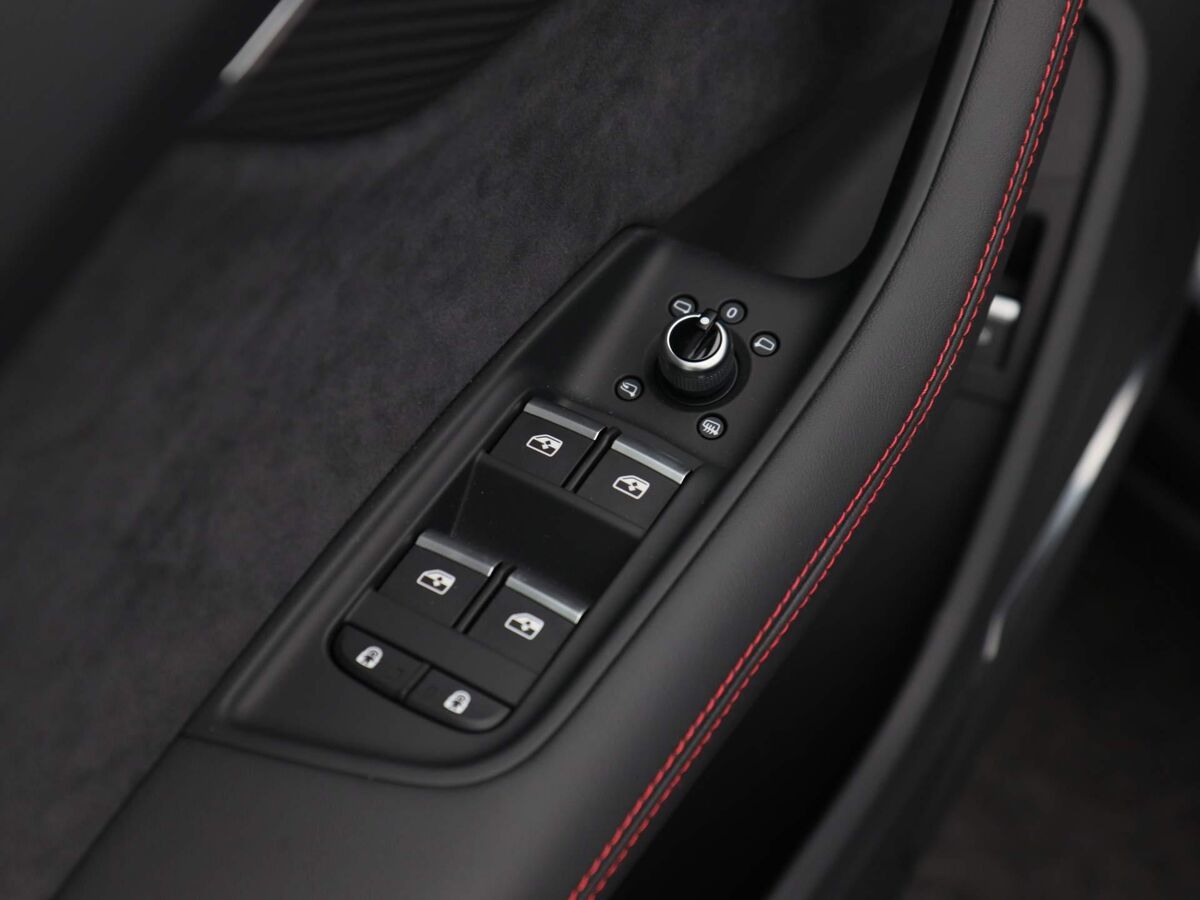 Audi Q7 SQ7 4.0 TFSI | 507 PK SUV 8 versn. Tiptronic | Quattro | Laser Led | Head up Display | 22 inch | B&O | Massagestoelen |