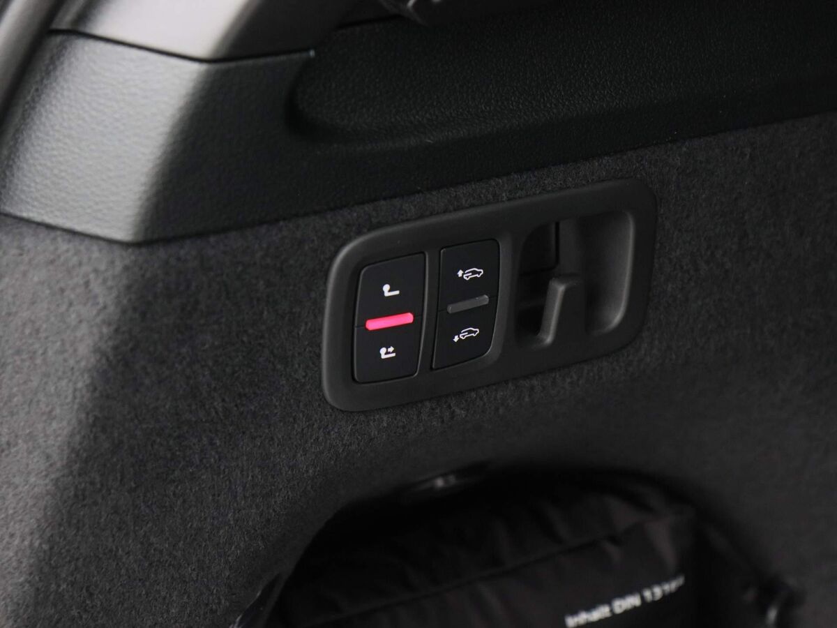 Audi Q7 SQ7 4.0 TFSI | 507 PK SUV 8 versn. Tiptronic | Quattro | Laser Led | Head up Display | 22 inch | B&O | Massagestoelen |