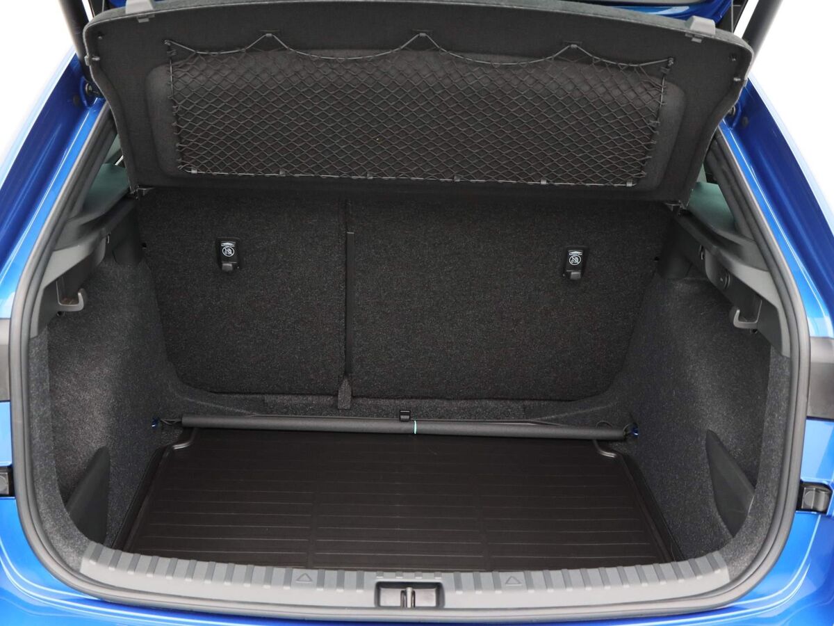 Škoda Scala Business Edition 1.0 TSI 115 pk | Automaat | Panoramadak | Adaptive cruise control | Navigatie
