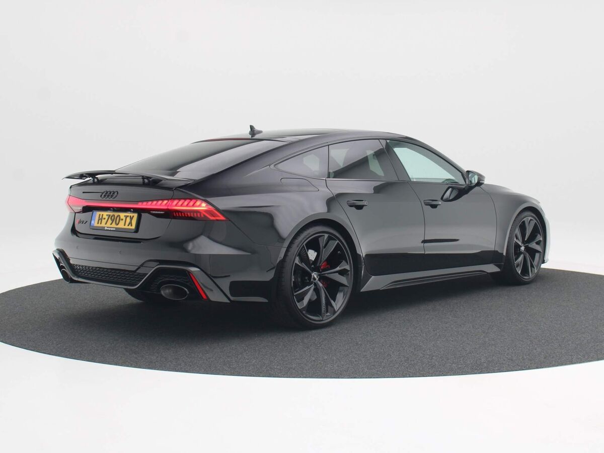 Audi RS7 Sportback 4.0 TFSi 600 Pk | Panoramadak | B&O Audio | Leder | 22 Inch | Keramische Remmen | Head-Up | 87.637 Km!!