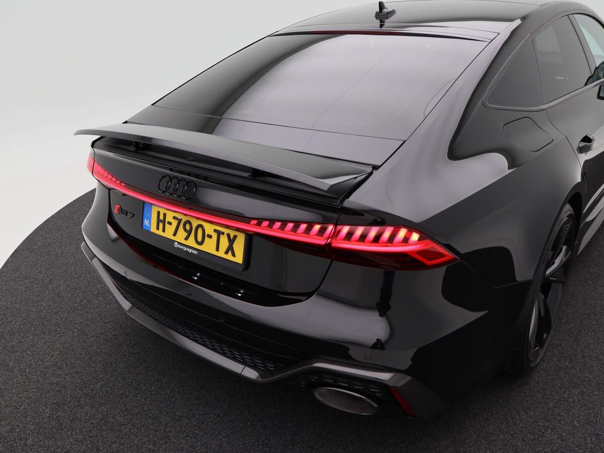 Audi RS7 Sportback 4.0 TFSi 600 Pk | Panoramadak | B&O Audio | Leder | 22 Inch | Keramische Remmen | Head-Up | 87.637 Km!!