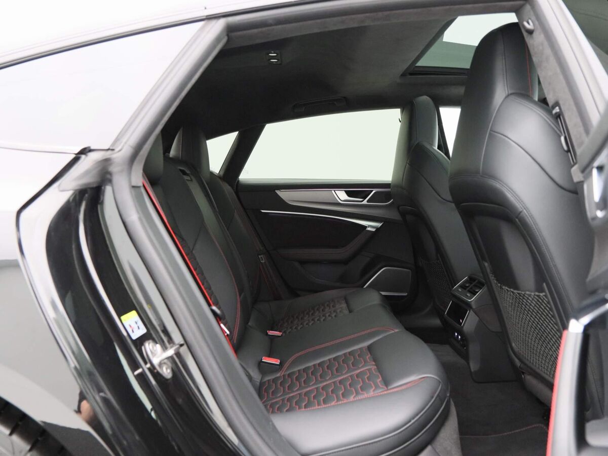 Audi RS7 Sportback 4.0 TFSi 600 Pk | Panoramadak | B&O Audio | Leder | 22 Inch | Keramische Remmen | Head-Up | 87.637 Km!!