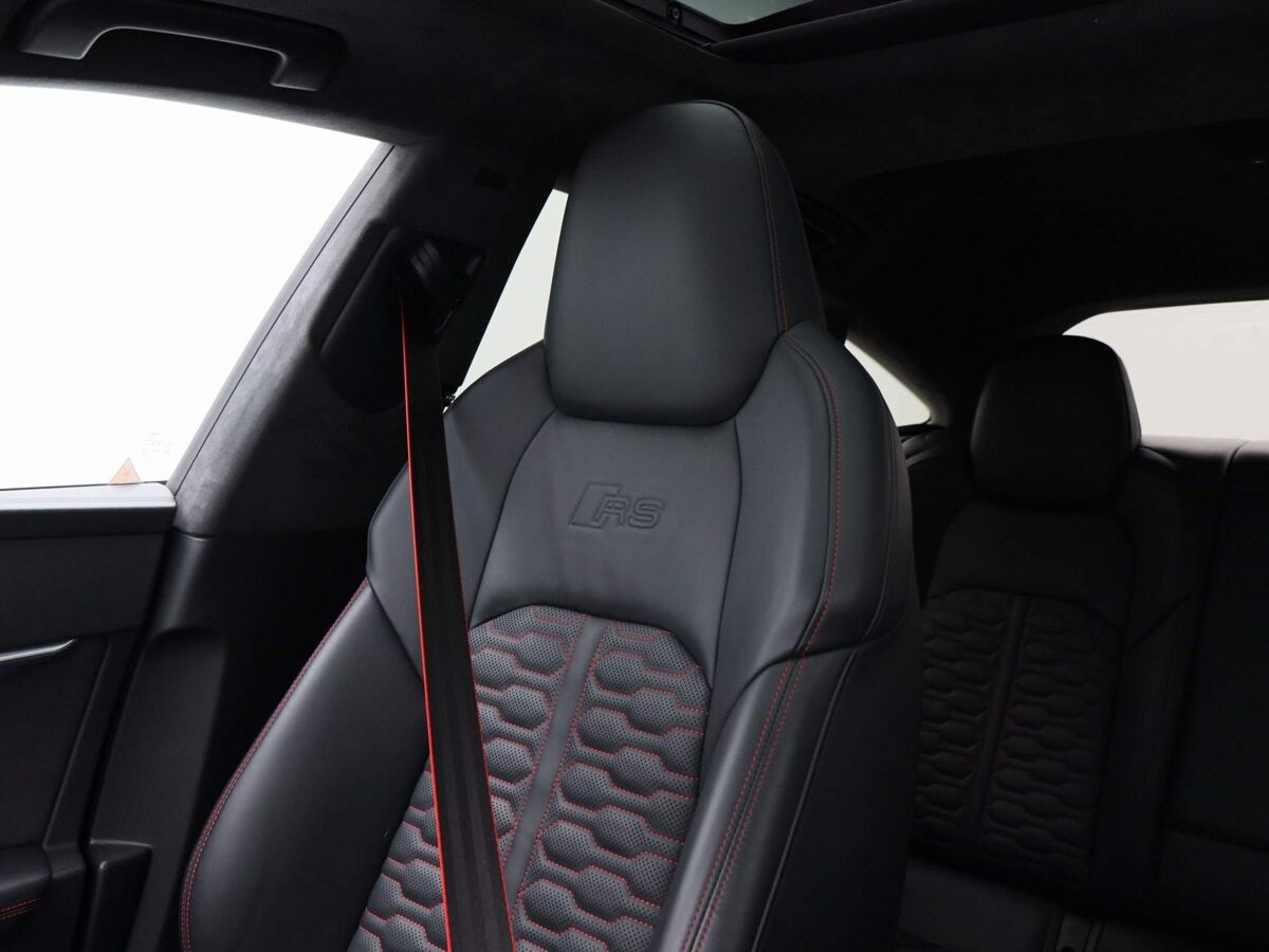 Audi RS7 Sportback 4.0 TFSi 600 Pk | Panoramadak | B&O Audio | Leder | 22 Inch | Keramische Remmen | Head-Up | 87.637 Km!!