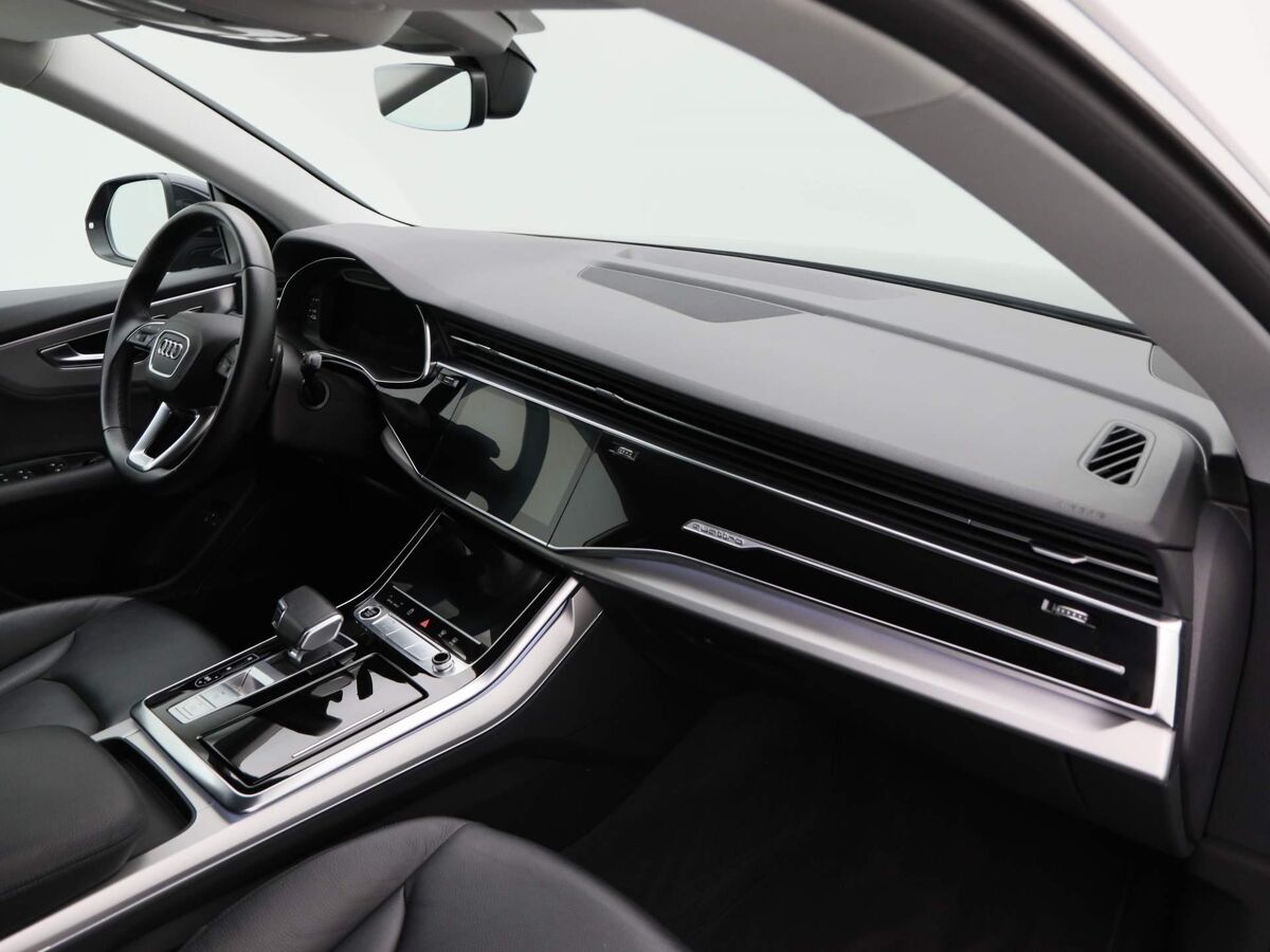 Audi Q8 55 TFSI e 381 PK | Leder | Navi | Adapt. Cruise | Trekhaak | Elek. Achterklep | 22 Inch | 54.382 Km!!