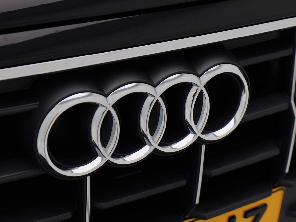 Audi Q8 55 TFSI e 381 PK | Leder | Navi | Adapt. Cruise | Trekhaak | Elek. Achterklep | 22 Inch | 54.382 Km!!