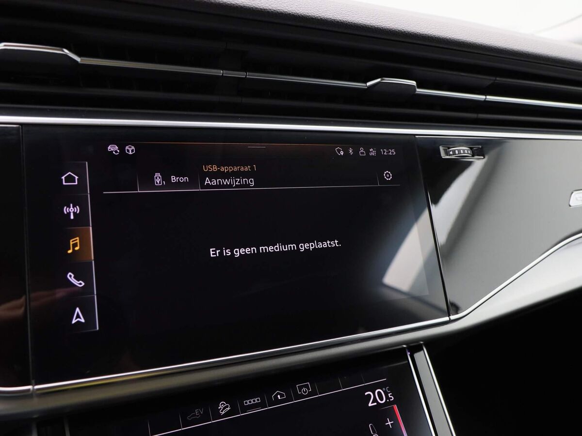 Audi Q8 55 TFSI e 381 PK | Leder | Navi | Adapt. Cruise | Trekhaak | Elek. Achterklep | 22 Inch | 54.382 Km!!
