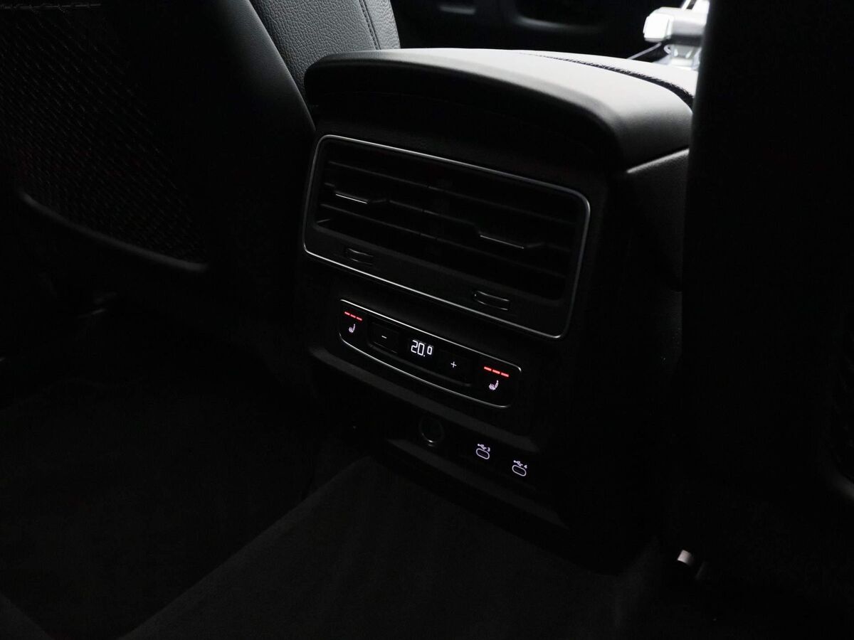 Audi Q8 55 TFSI e 381 PK | Leder | Navi | Adapt. Cruise | Trekhaak | Elek. Achterklep | 22 Inch | 54.382 Km!!