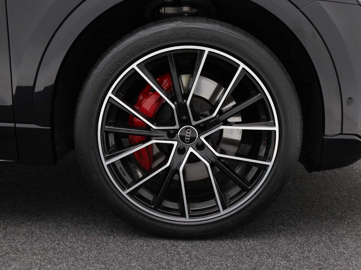 Audi Q8 55 TFSI e 381 PK | Leder | Navi | Adapt. Cruise | Trekhaak | Elek. Achterklep | 22 Inch | 54.382 Km!!