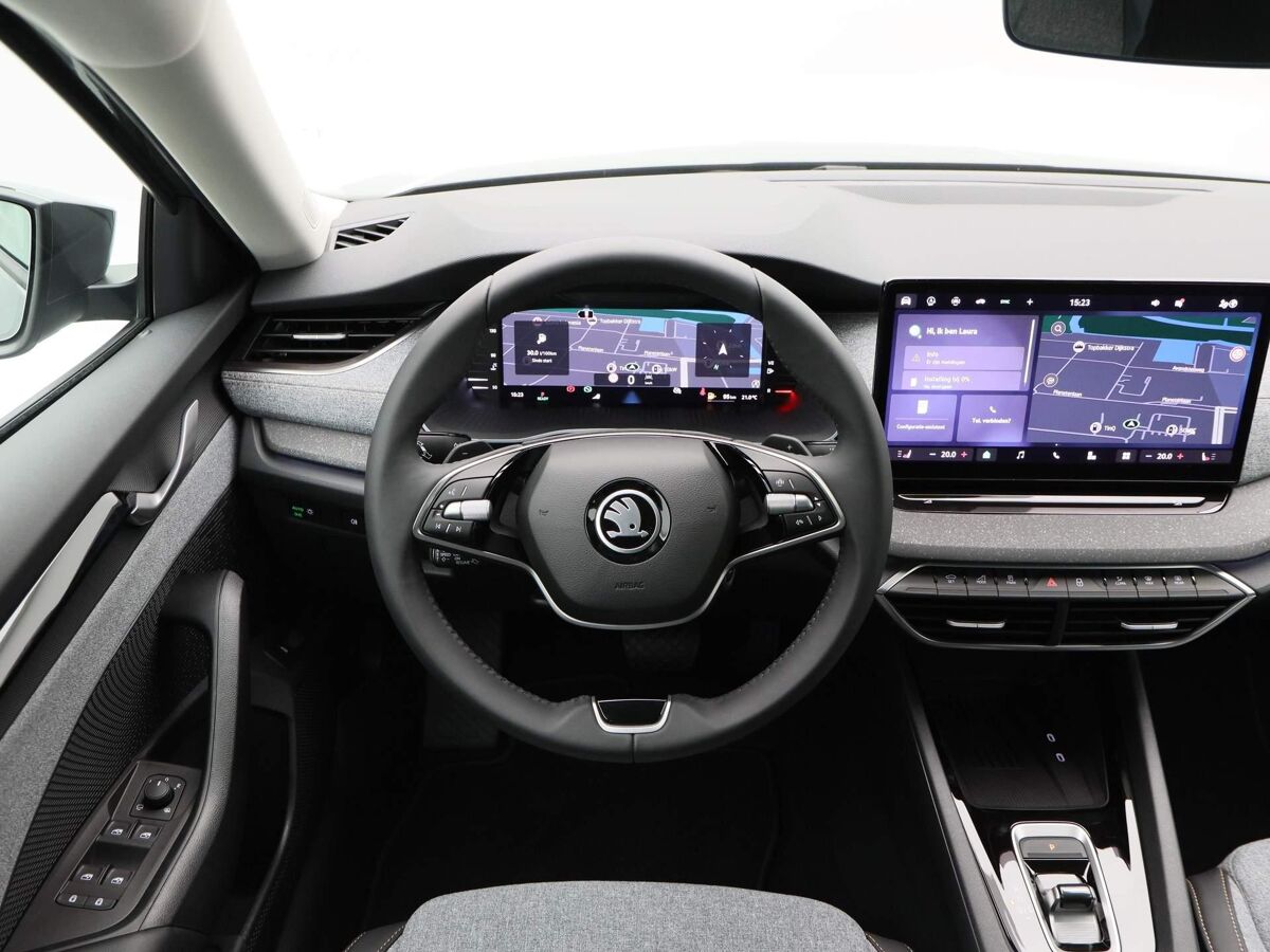 Škoda Octavia Business Edition 1.5 TSI 115 PK | Automaat | Cruise control | Achteruitrijcamera | Apple carplay / Android auto