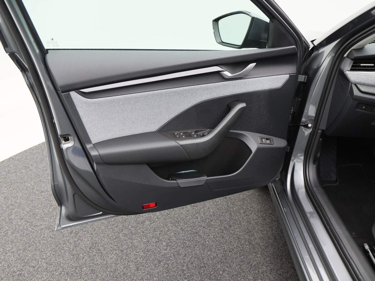 Škoda Octavia Business Edition 1.5 TSI 115 PK | Automaat | Cruise control | Achteruitrijcamera | Apple carplay / Android auto