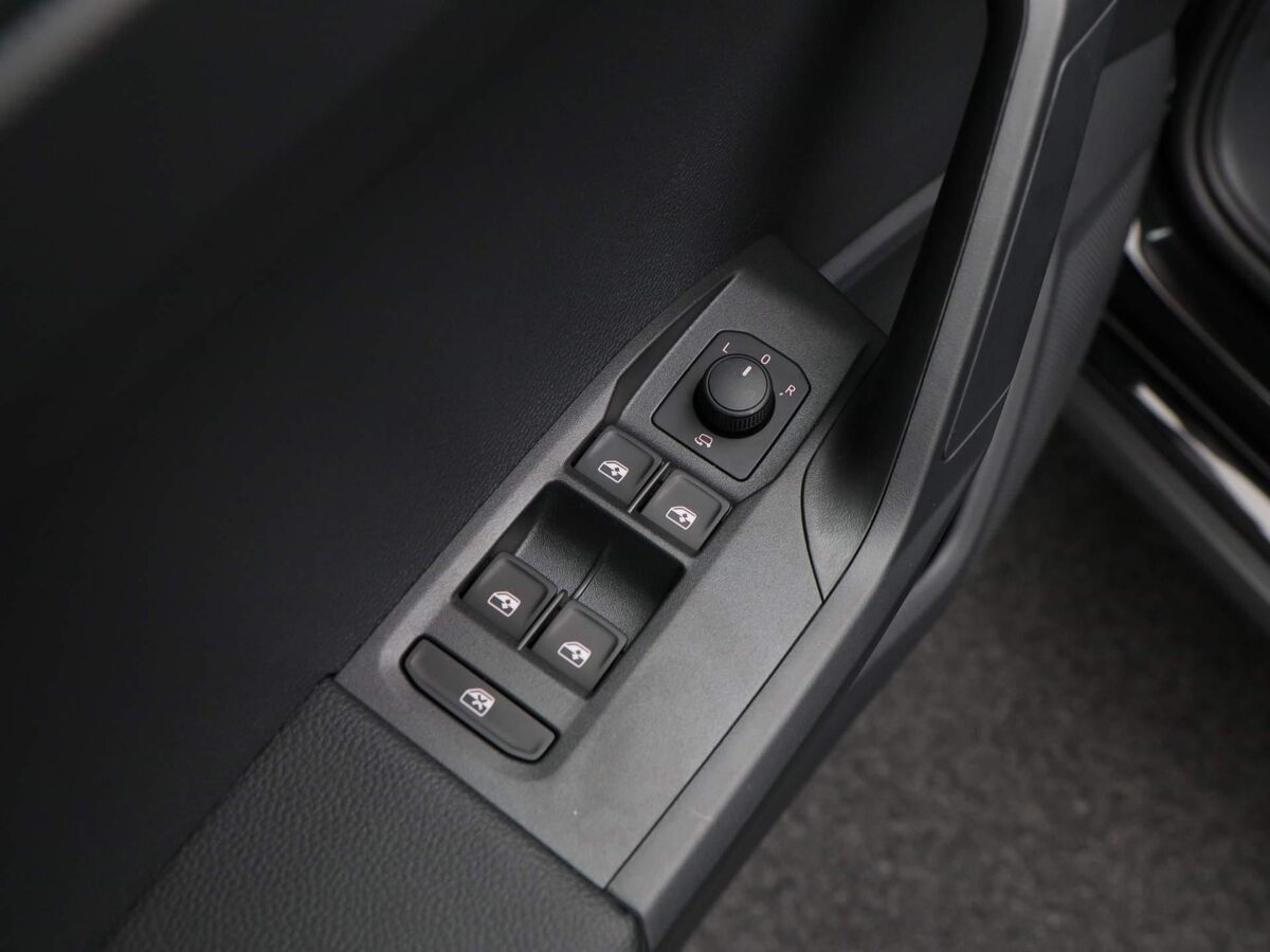 SEAT Arona Style 1.0 TSI 95 pk | Cruise control | Parkeersensoren achter | Apple carplay / Android auto