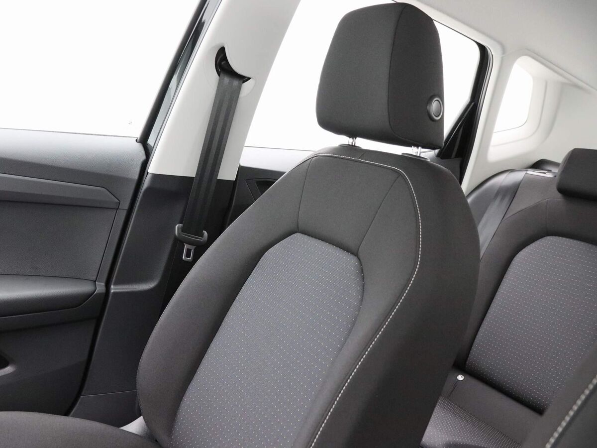 SEAT Arona Style 1.0 TSI 95 pk | Cruise control | Parkeersensoren achter | Apple carplay / Android auto
