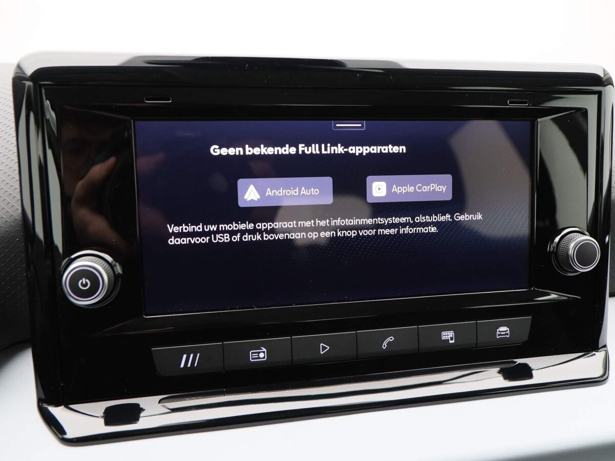 SEAT Arona Style 1.0 TSI 95 pk | Cruise control | Parkeersensoren achter | Apple carplay / Android auto