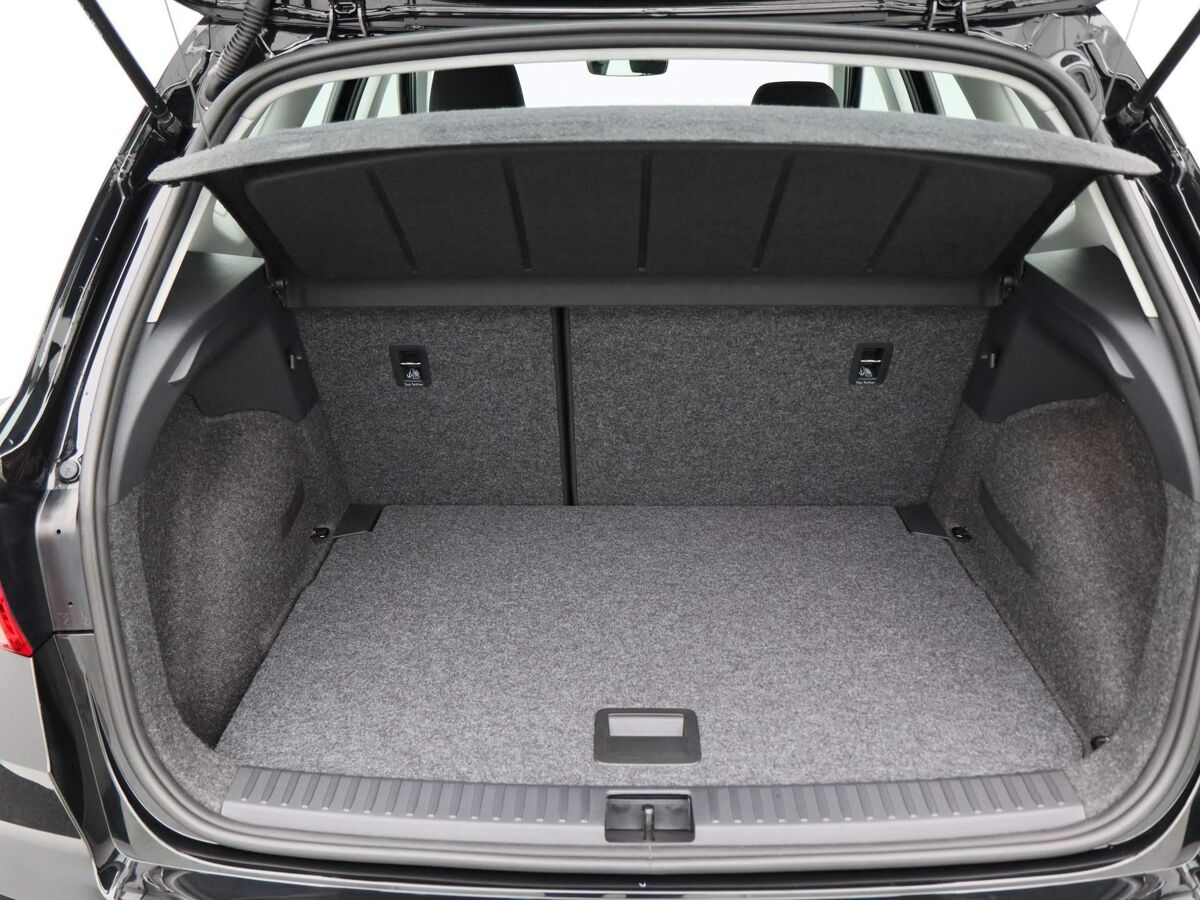 SEAT Arona Style 1.0 TSI 95 pk | Cruise control | Parkeersensoren achter | Apple carplay / Android auto