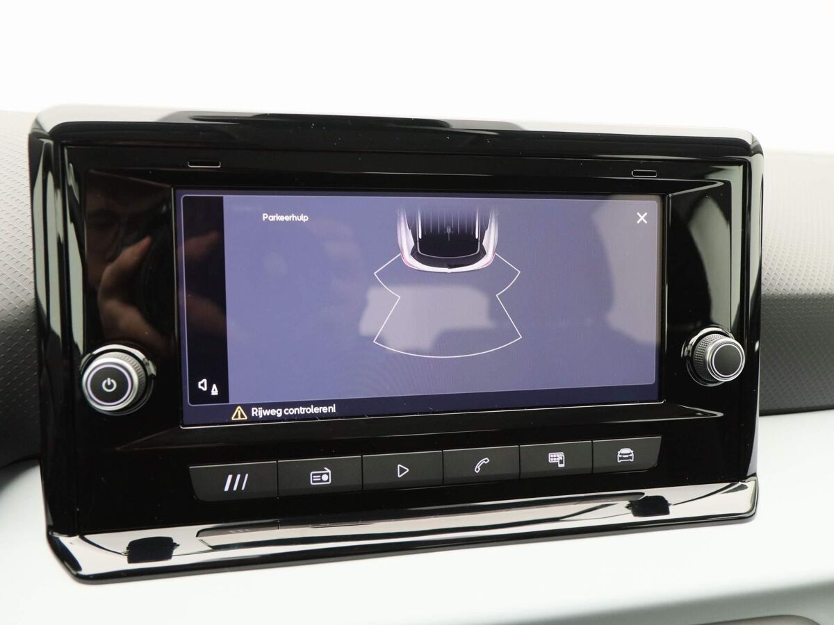 SEAT Arona Style 1.0 TSI 95 pk | Cruise control | Parkeersensoren achter | Apple carplay / Android auto