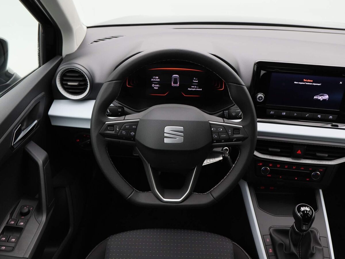 SEAT Arona Style 1.0 TSI 95 pk | Cruise control | Parkeersensoren achter | Apple carplay / Android auto